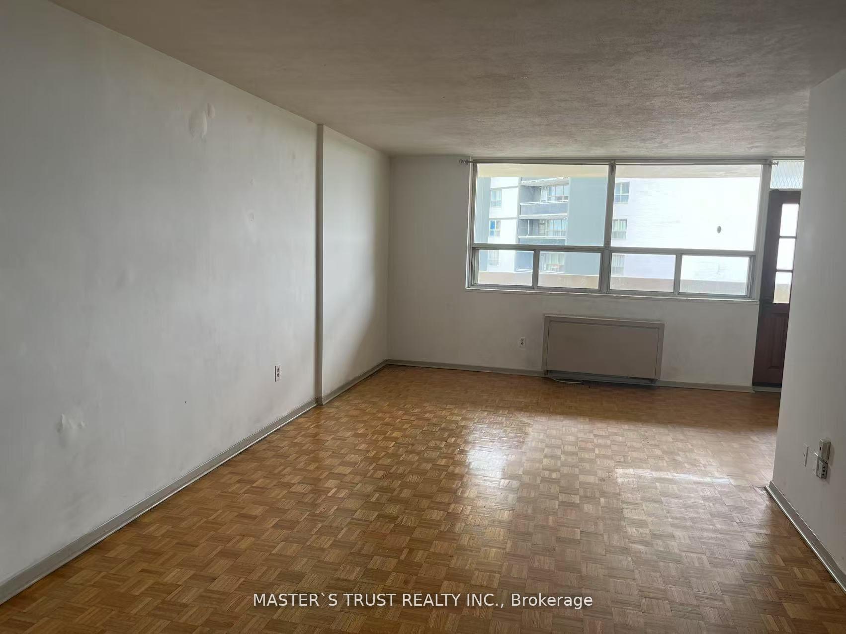 Photo 4 of Unit 903, 3420 Eglinton Avenue E, Scarborough, Scarborough Village — HOMEH
