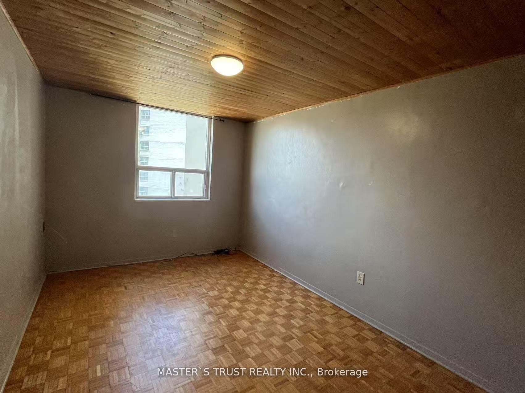 Photo 13 of Unit 903, 3420 Eglinton Avenue E, Scarborough, Scarborough Village — HOMEH
