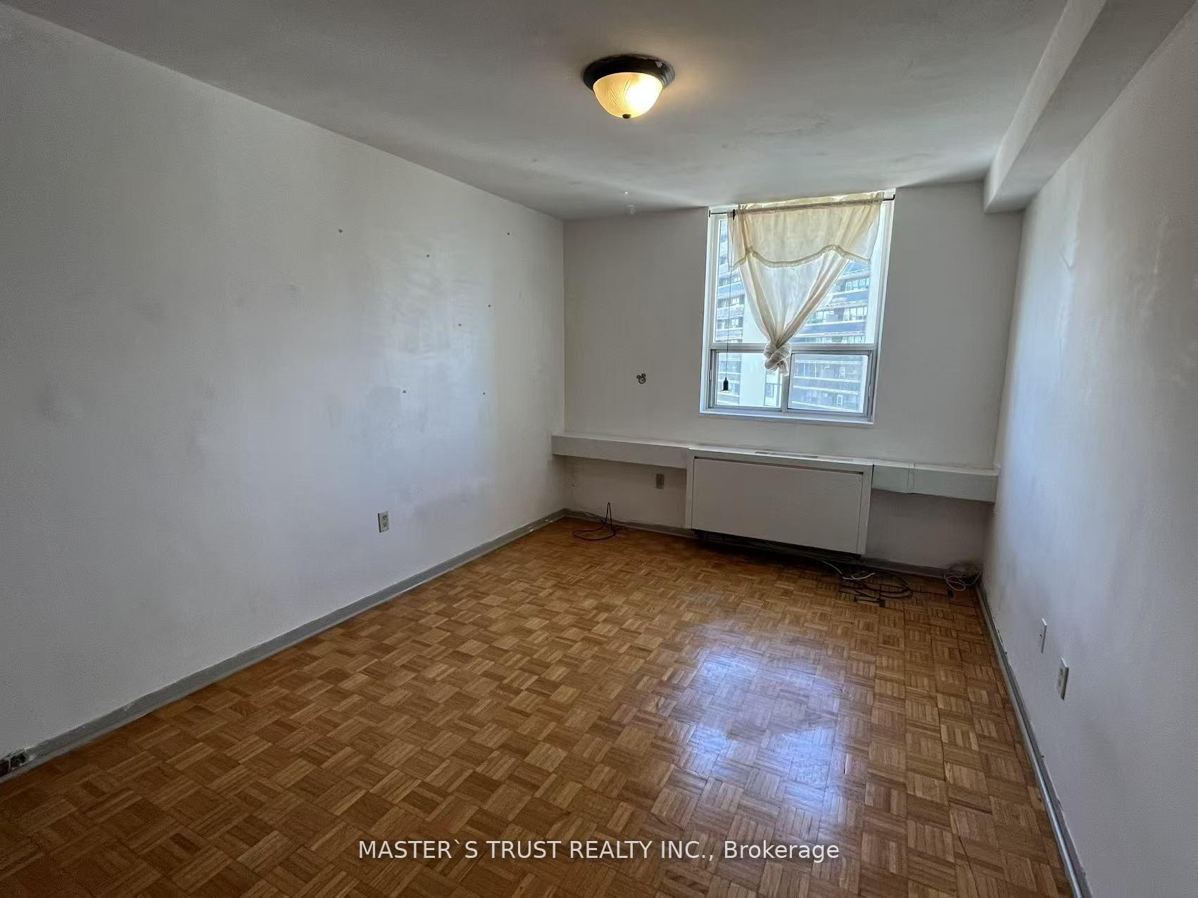 Photo 15 of Unit 903, 3420 Eglinton Avenue E, Scarborough, Scarborough Village — HOMEH