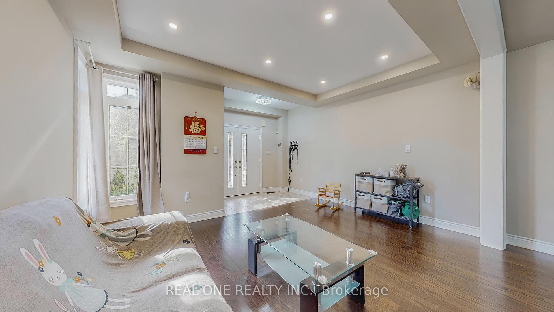Photo 2 of Unit 6, 1815 Fairport Road, Pickering, Dunbarton — HOMEH