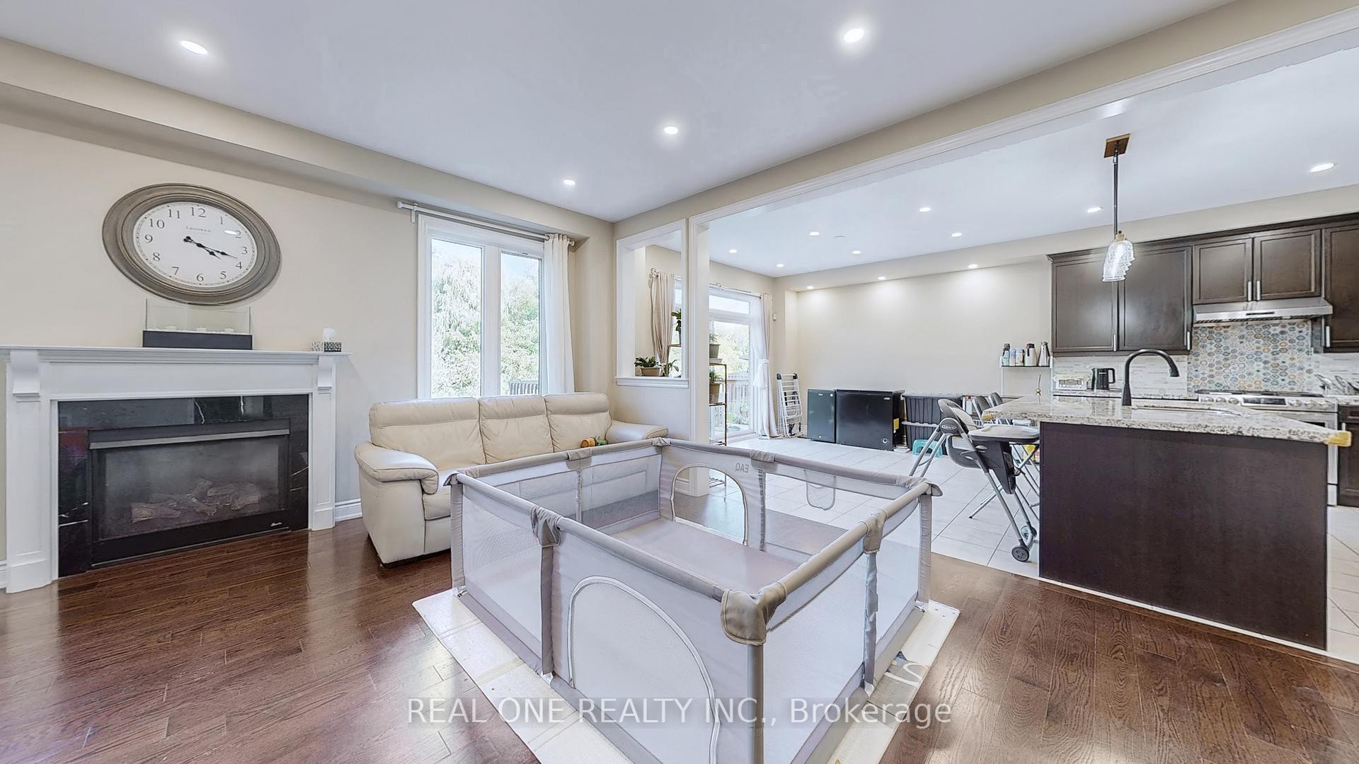 Photo 9 of Unit 6, 1815 Fairport Road, Pickering, Dunbarton — HOMEH