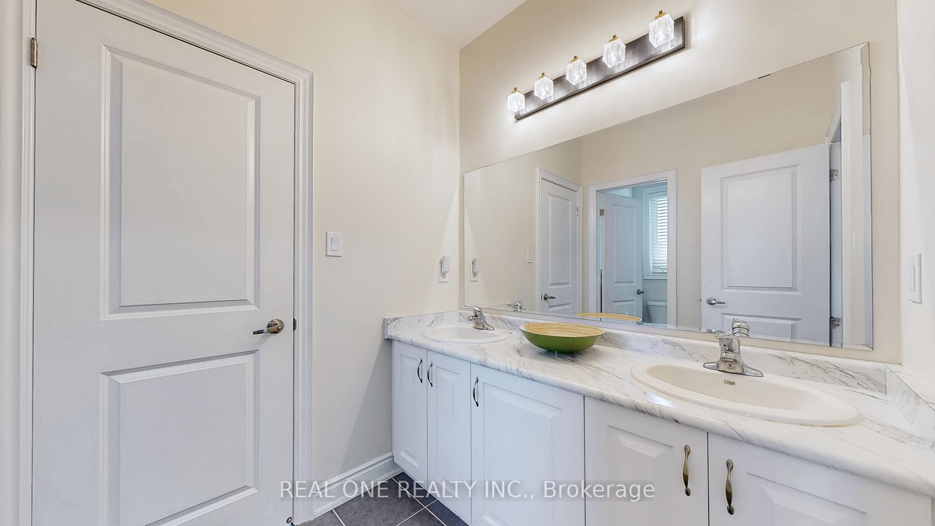 Photo 22 of Unit 6, 1815 Fairport Road, Pickering, Dunbarton — HOMEH