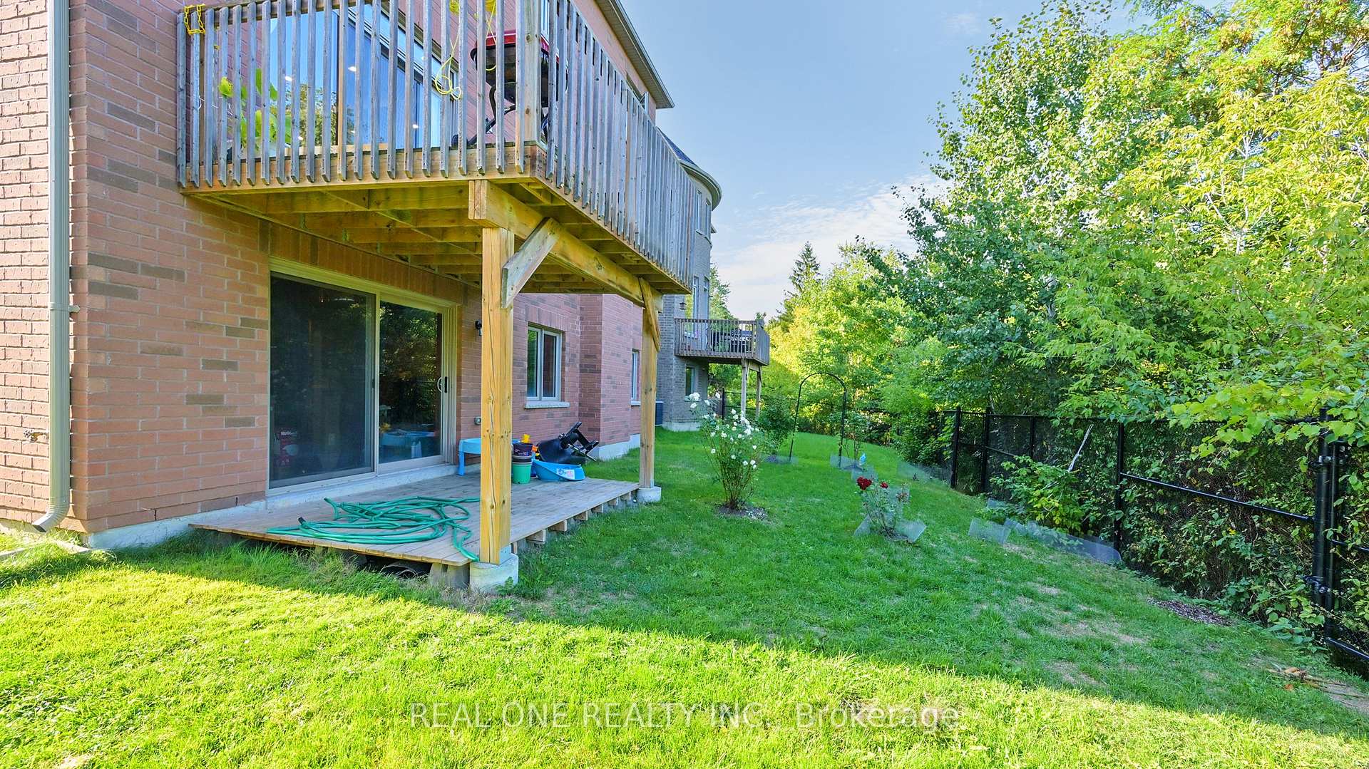Photo 32 of Unit 6, 1815 Fairport Road, Pickering, Dunbarton — HOMEH