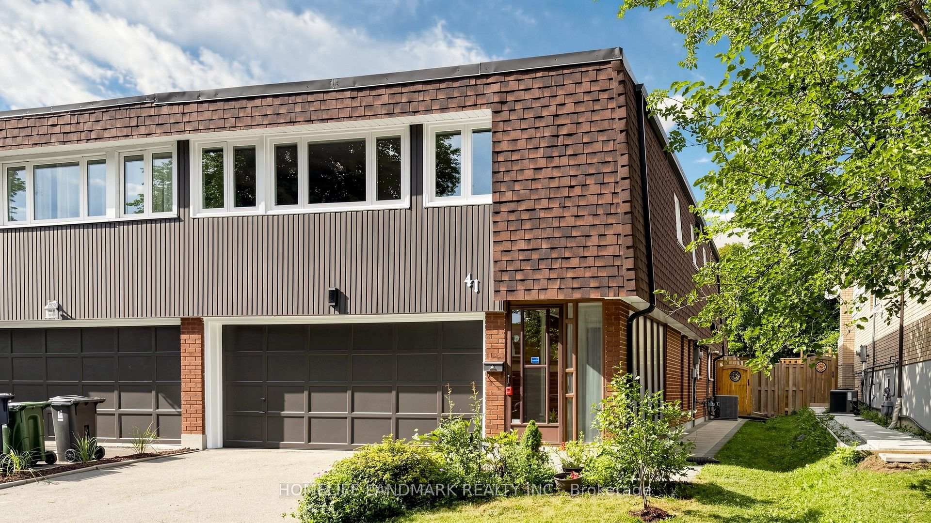 Photo 2 of 41 Angus Drive, North York, Don Valley Village — HOMEH