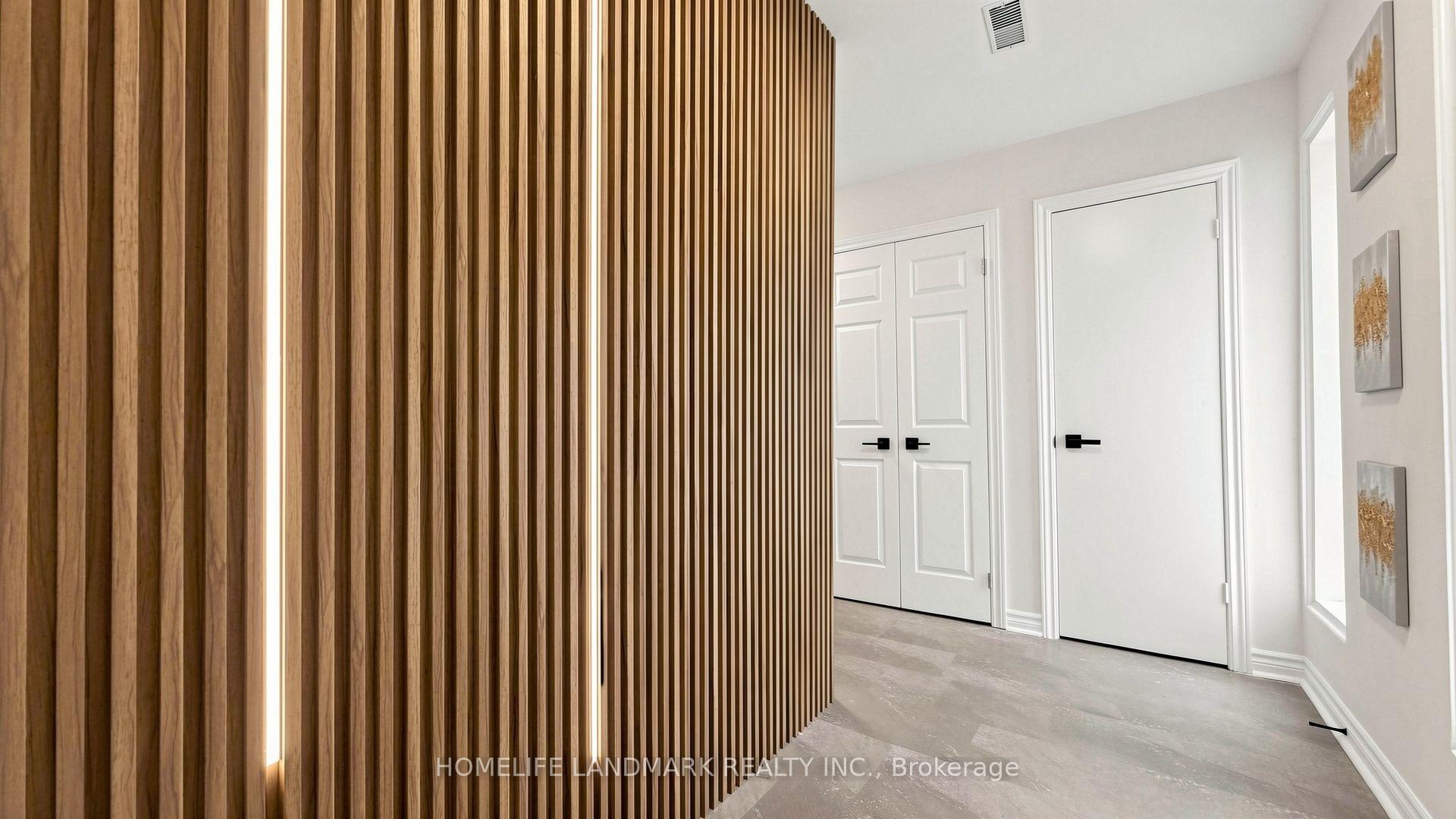 Photo 3 of 41 Angus Drive, North York, Don Valley Village — HOMEH