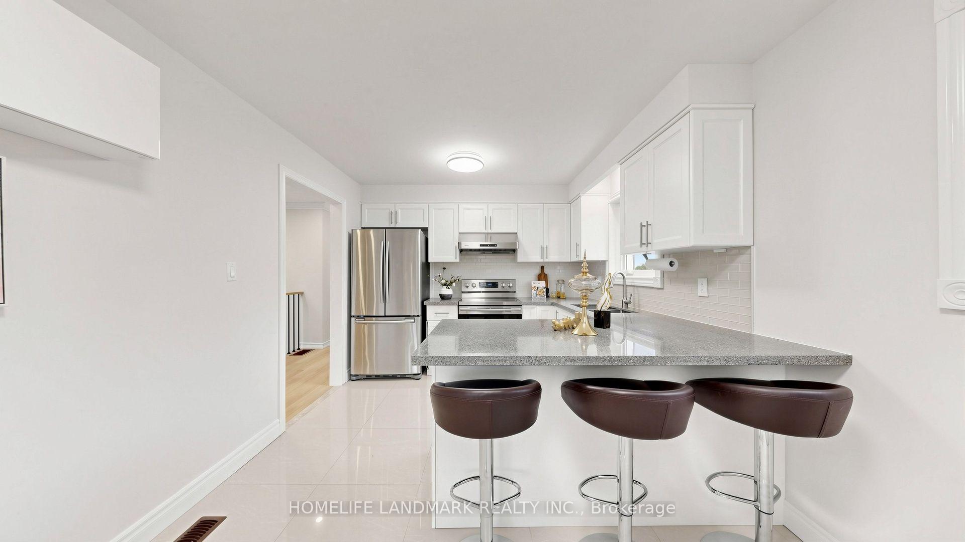 Photo 34 of 41 Angus Drive, North York, Don Valley Village — HOMEH