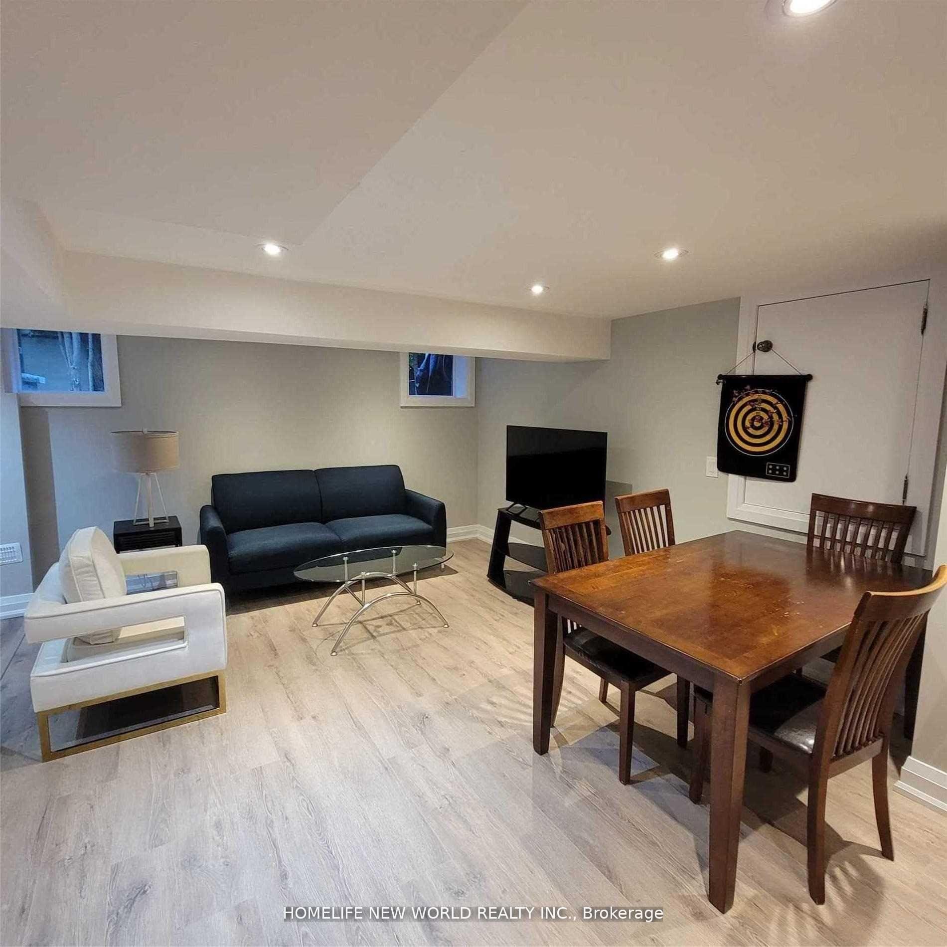 Photo 9 of 41 Brucewood Crescent, Toronto, Englemount-Lawrence — HOMEH