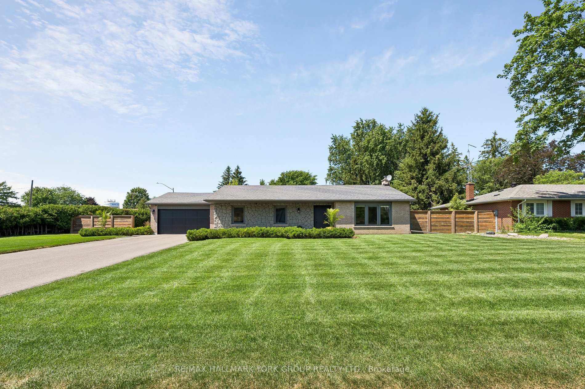 Photo 10 of 256 Banner Lane, King, King City — HOMEH