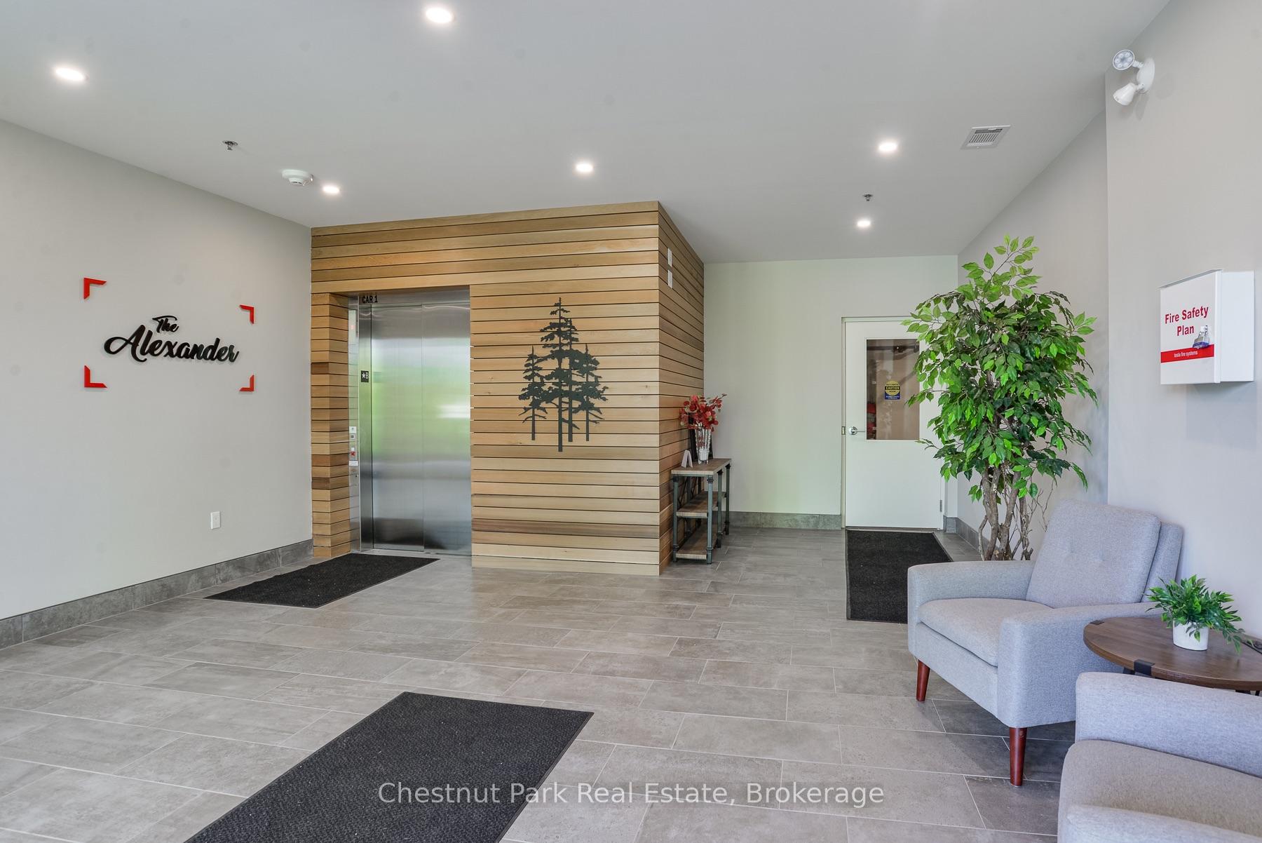 Photo 4 of Unit 302, 18 Campus Trail, Huntsville, Chaffey — HOMEH