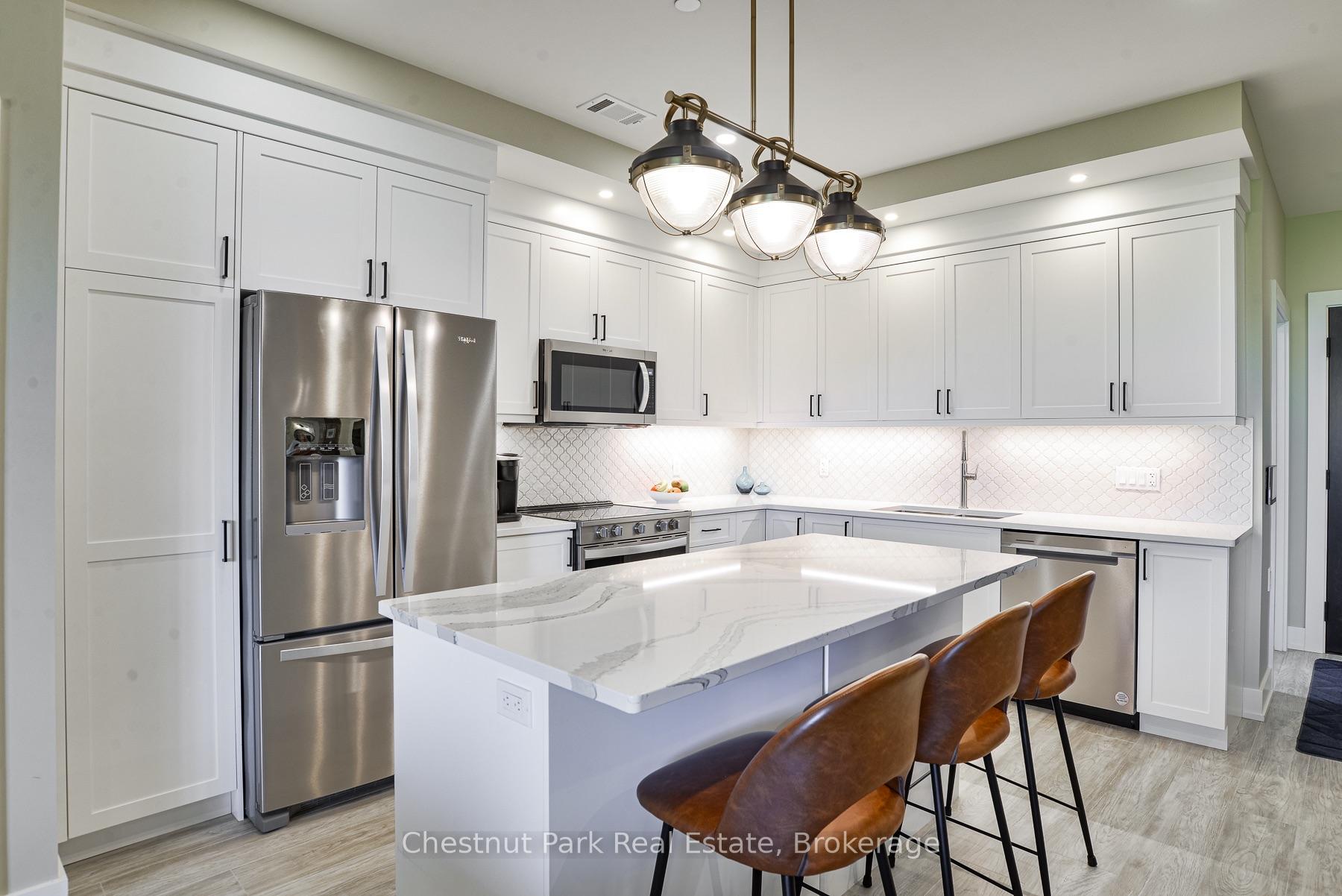 Photo 8 of Unit 302, 18 Campus Trail, Huntsville, Chaffey — HOMEH