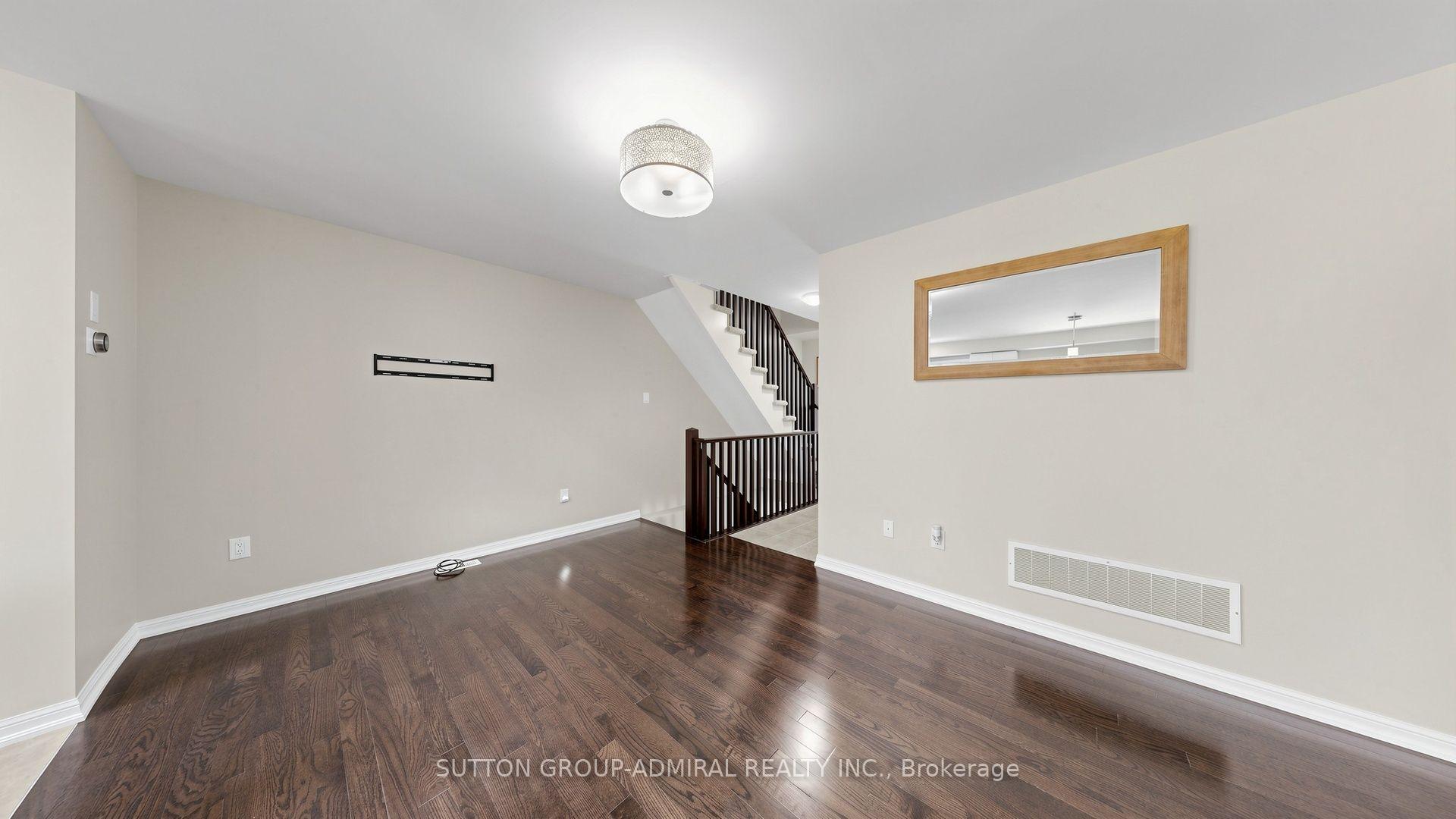 Photo 12 of 46 Edwin Pearson Street, Aurora, Bayview Northeast — HOMEH