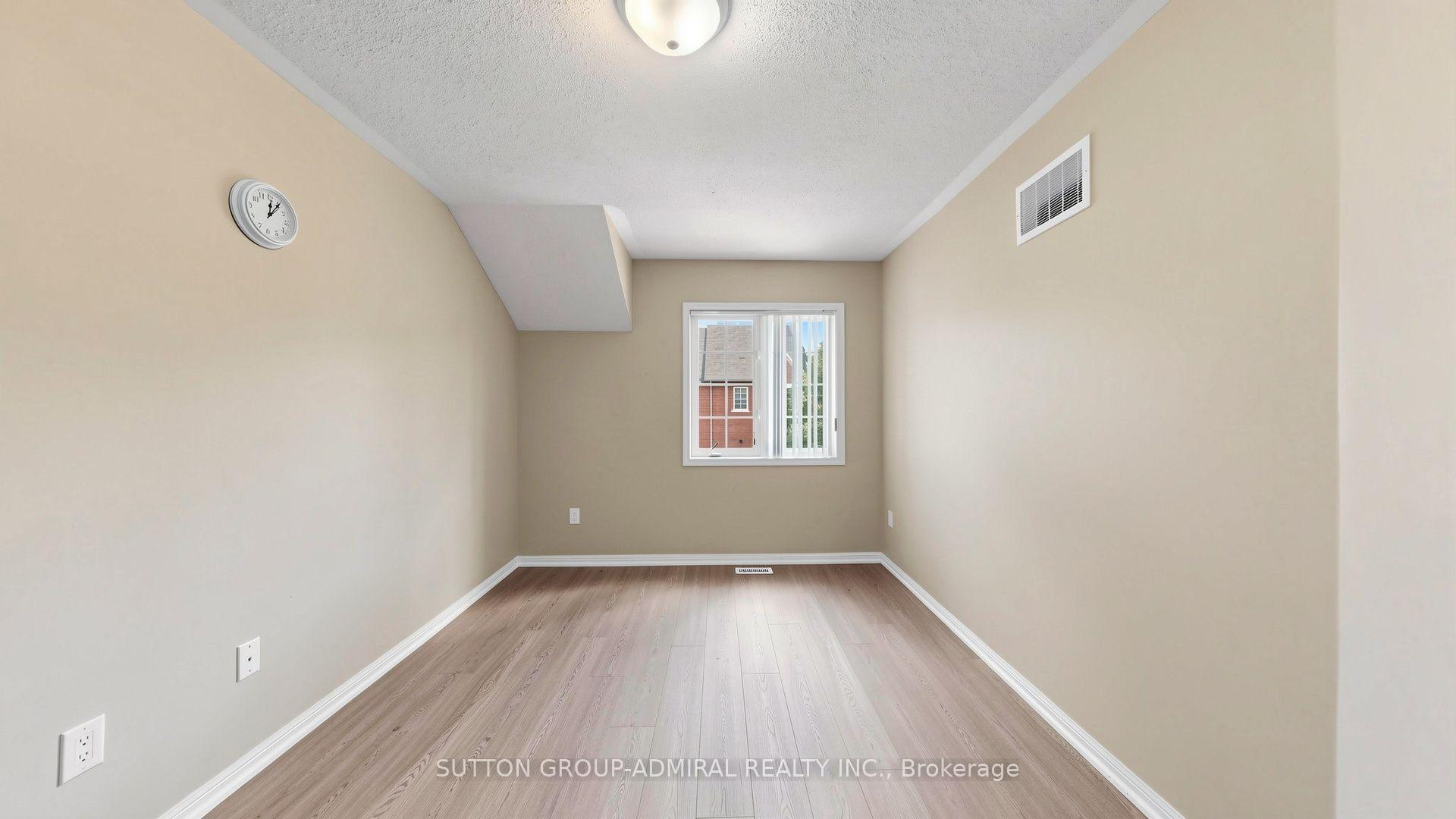Photo 28 of 46 Edwin Pearson Street, Aurora, Bayview Northeast — HOMEH