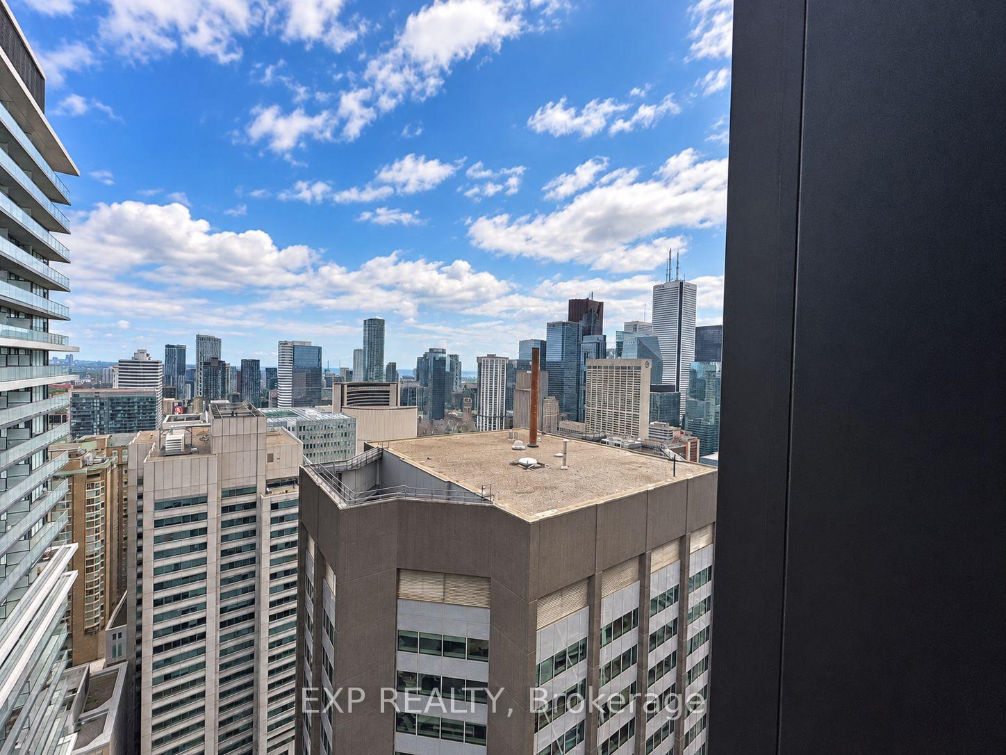Photo 2 of Unit 3703, 238 Simcoe Street, Toronto, Kensington-Chinatown — HOMEH