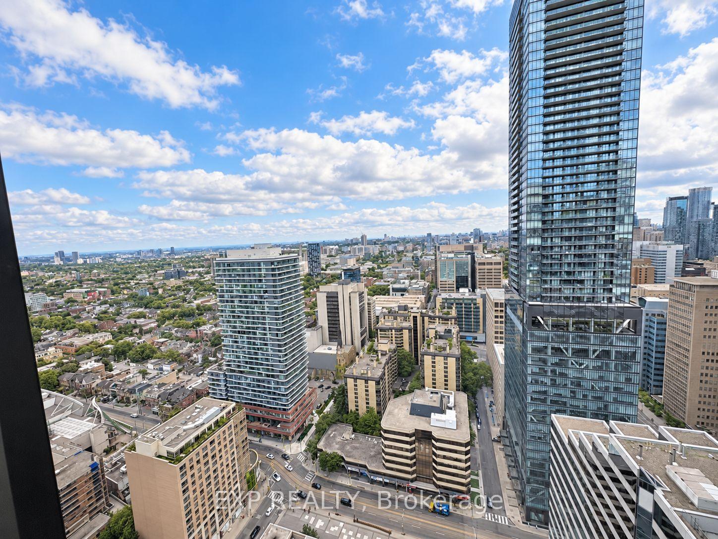 Photo 5 of Unit 3703, 238 Simcoe Street, Toronto, Kensington-Chinatown — HOMEH