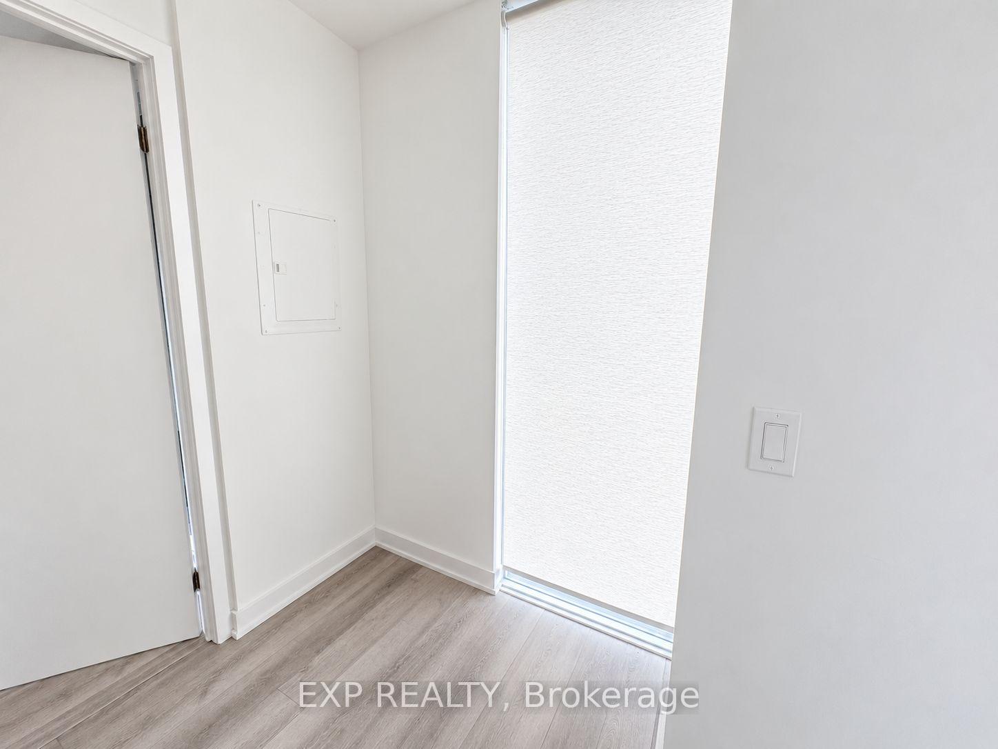 Photo 7 of Unit 3703, 238 Simcoe Street, Toronto, Kensington-Chinatown — HOMEH