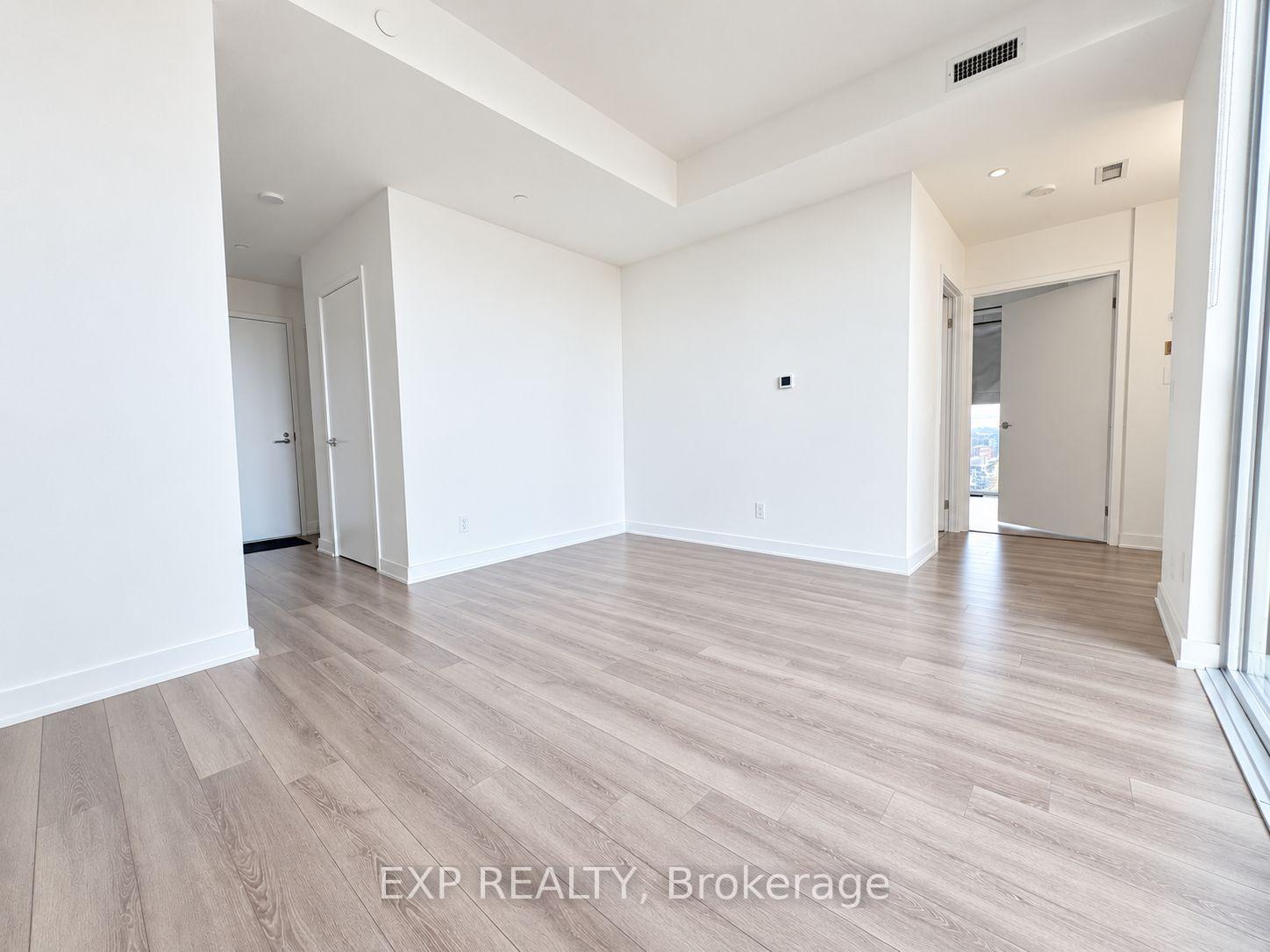 Photo 9 of Unit 3703, 238 Simcoe Street, Toronto, Kensington-Chinatown — HOMEH