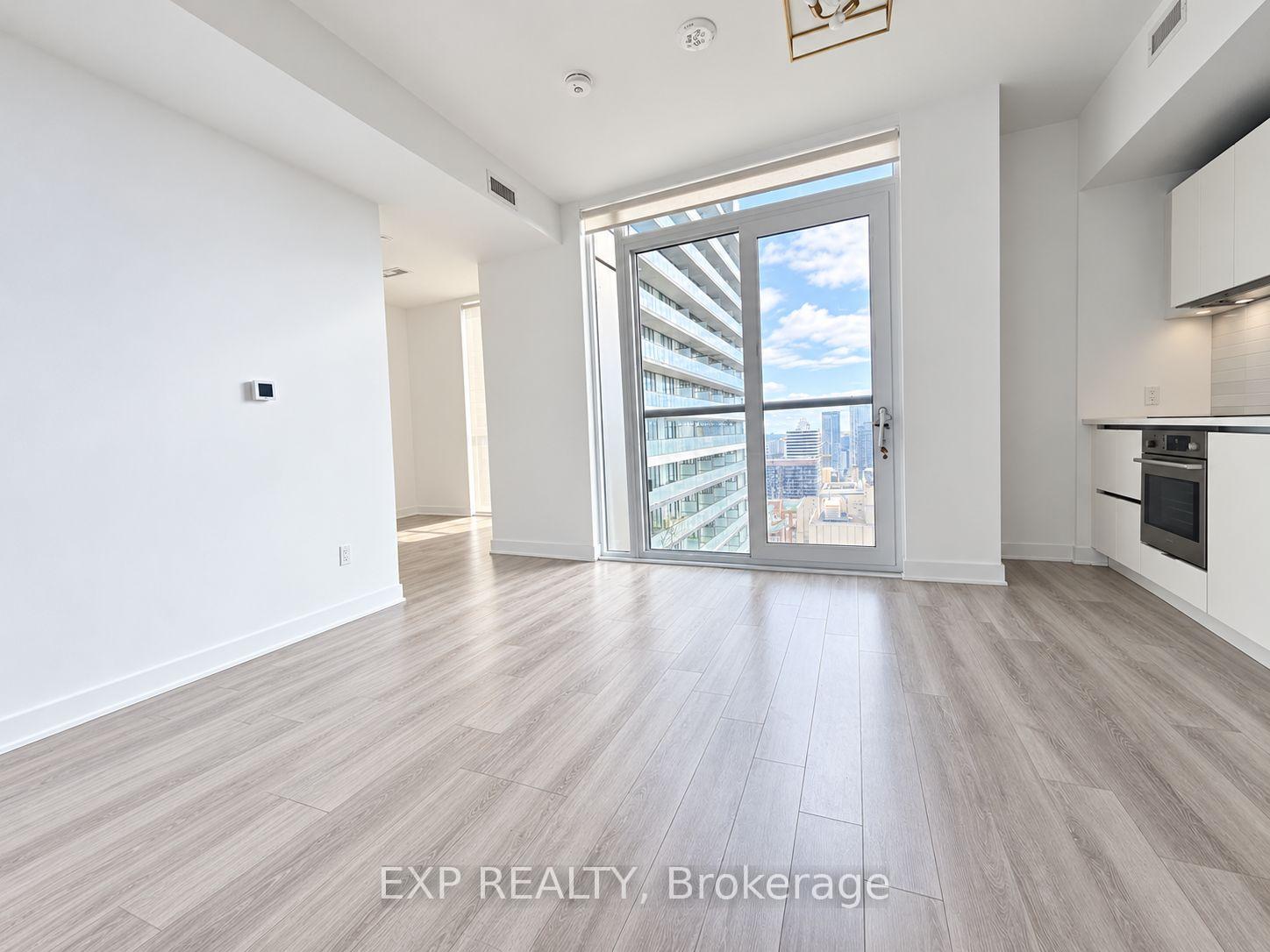 Photo 11 of Unit 3703, 238 Simcoe Street, Toronto, Kensington-Chinatown — HOMEH