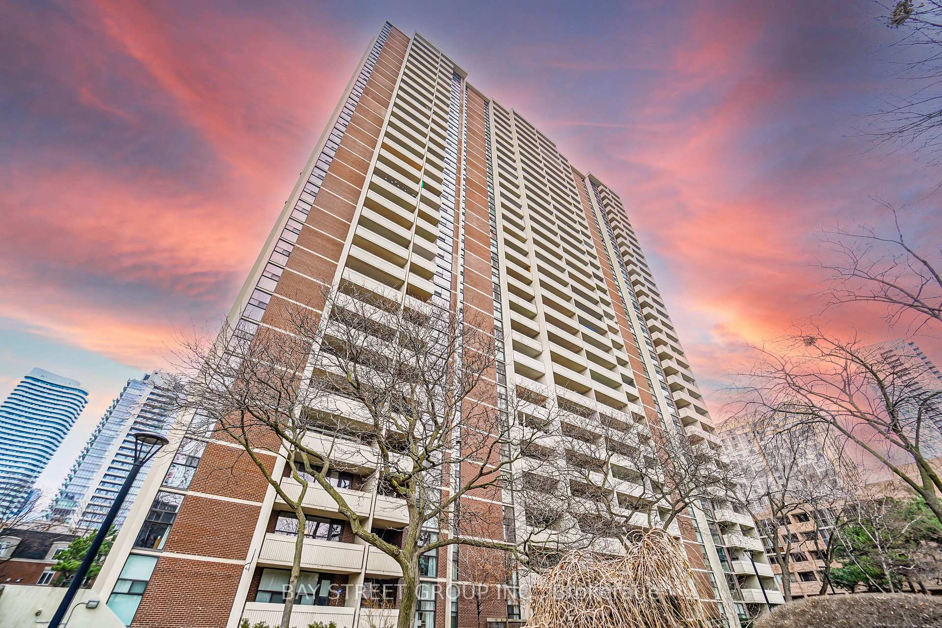 Photo 1 of Unit 1016, 40 Homewood Avenue, Toronto, Cabbagetown-South St. James Town — HOMEH