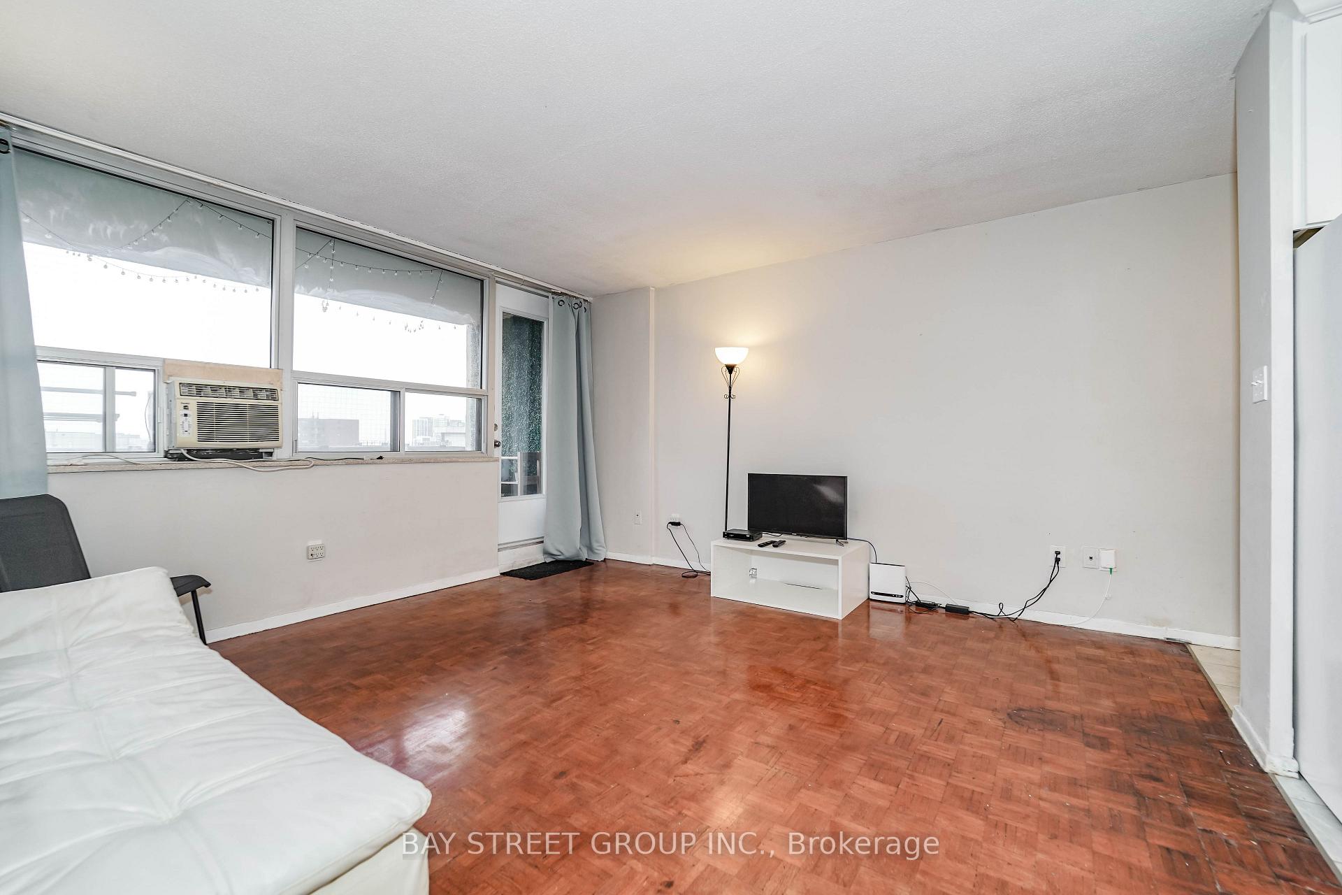 Photo 19 of Unit 1016, 40 Homewood Avenue, Toronto, Cabbagetown-South St. James Town — HOMEH