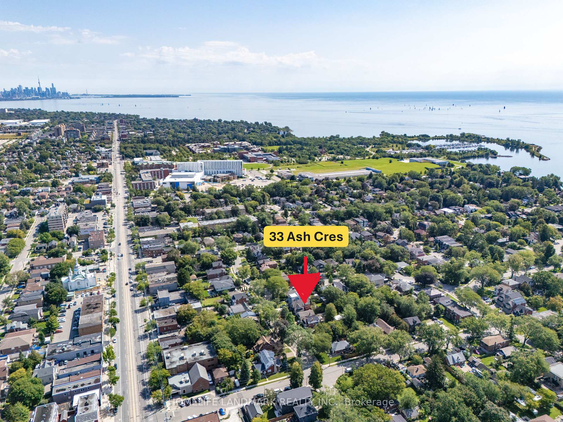 Photo 2 of 33 Ash Crescent, Etobicoke, Long Branch — HOMEH