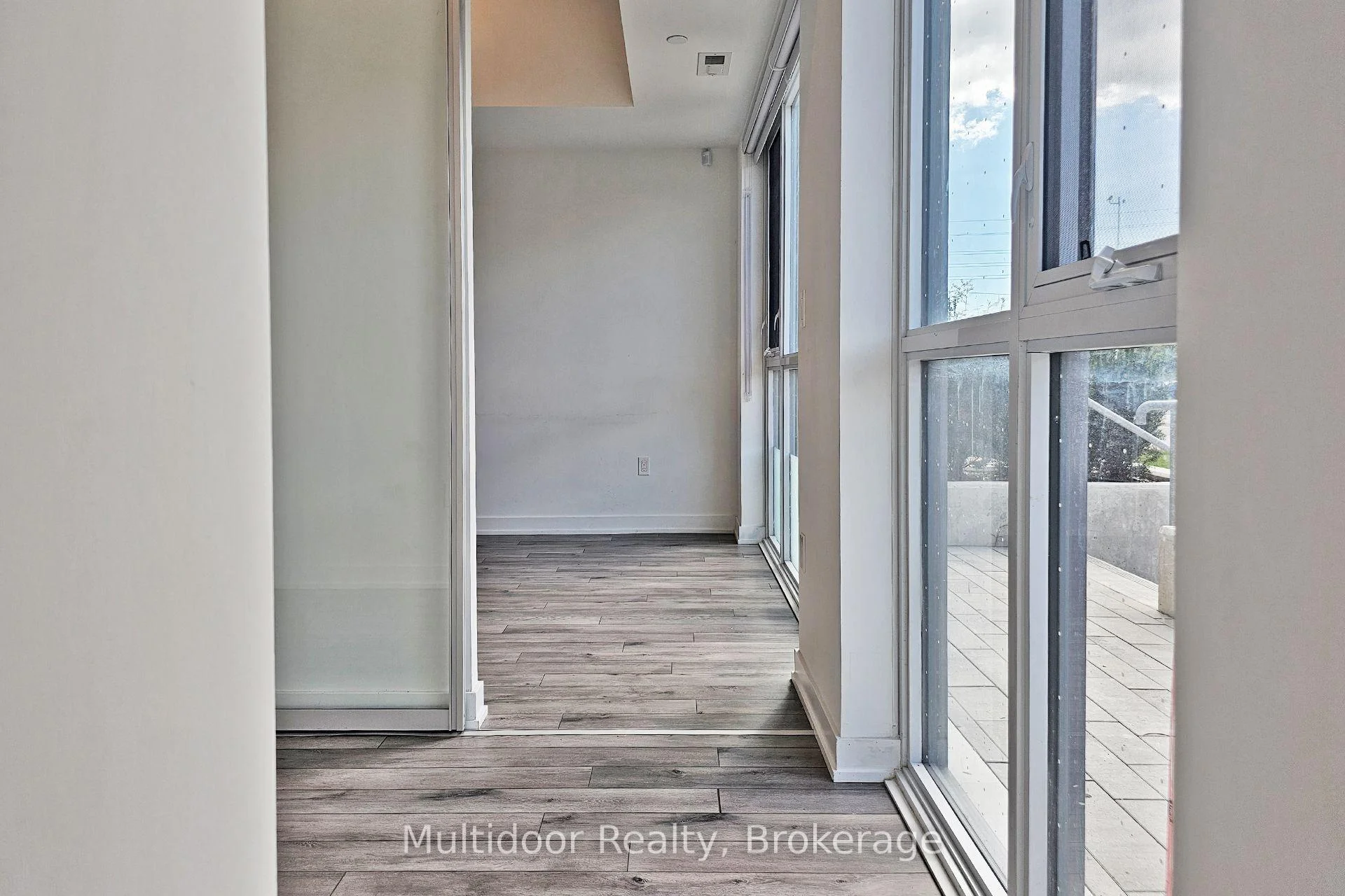 Photo 18 of Unit 151, 1005 Dundas Street E, Oakville, Joshua Meadows — HOMEH