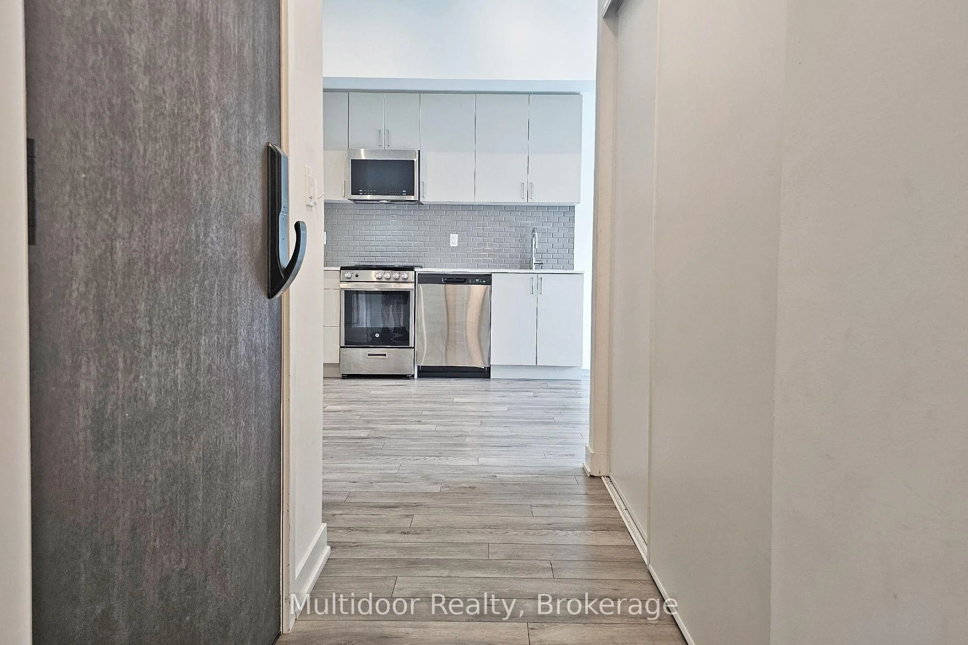 Photo 19 of Unit 151, 1005 Dundas Street E, Oakville, Joshua Meadows — HOMEH