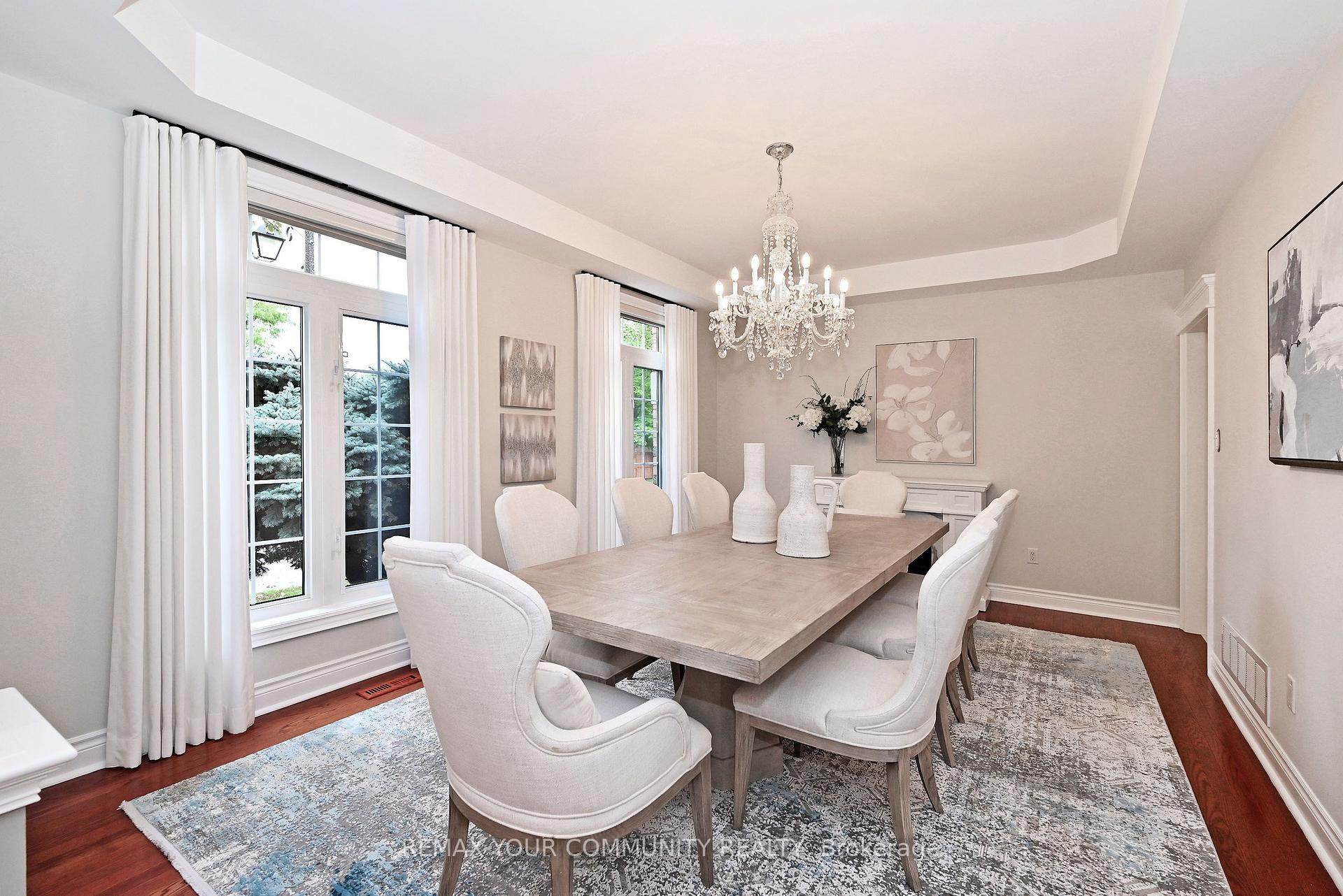 Photo 9 of 2 Winterberry Drive, Markham, Legacy — HOMEH