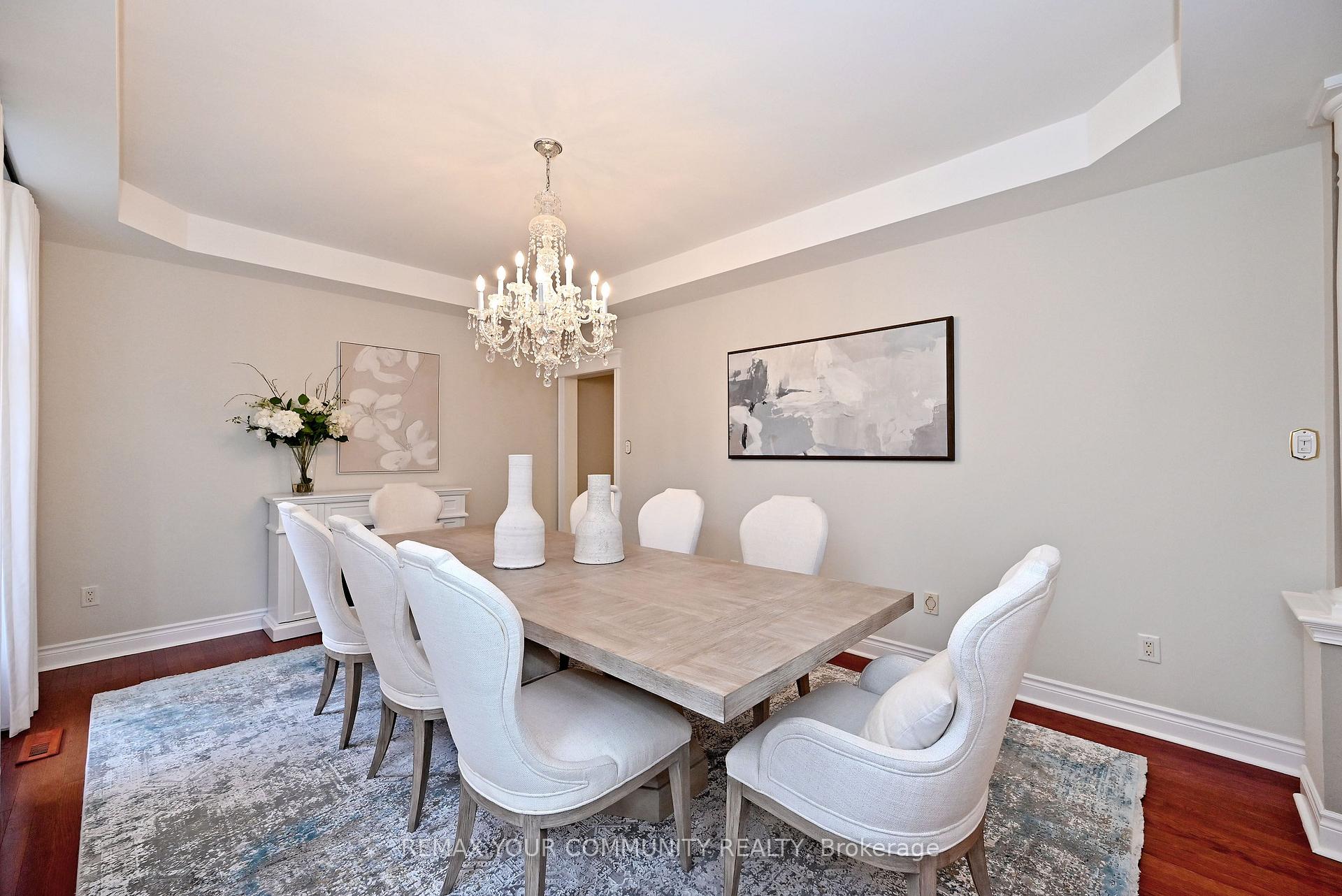 Photo 10 of 2 Winterberry Drive, Markham, Legacy — HOMEH