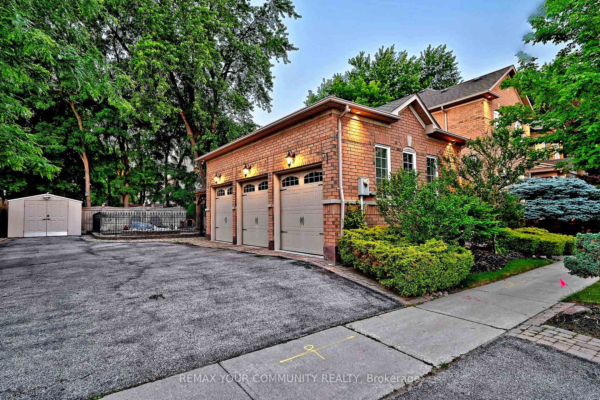 Photo 61 of 2 Winterberry Drive, Markham, Legacy — HOMEH