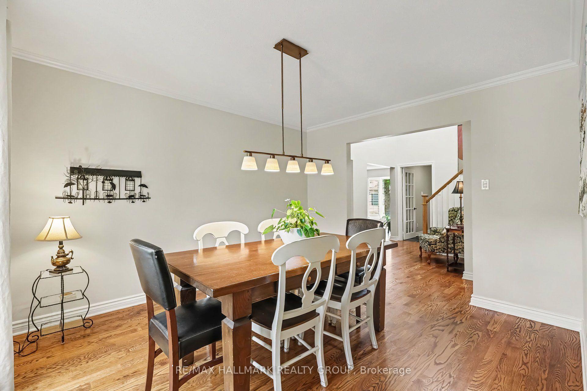 Photo 7 of 1673 Teslin Court, Ottawa, Chateauneuf — HOMEH