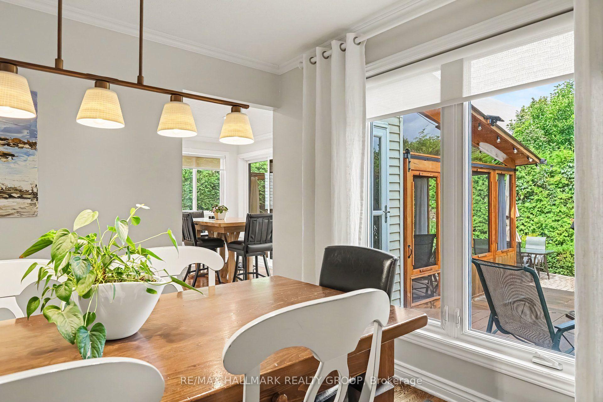 Photo 8 of 1673 Teslin Court, Ottawa, Chateauneuf — HOMEH