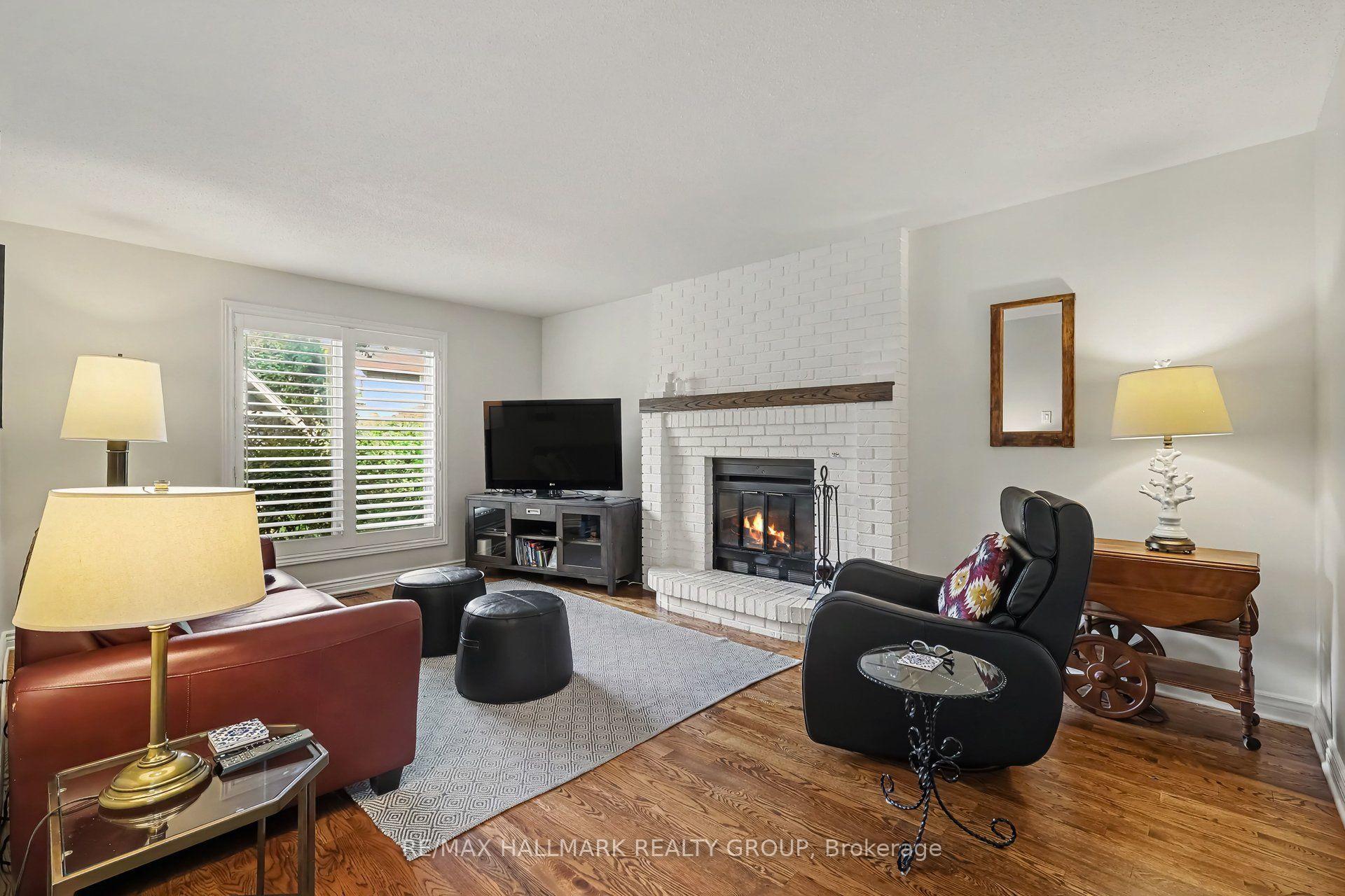 Photo 9 of 1673 Teslin Court, Ottawa, Chateauneuf — HOMEH