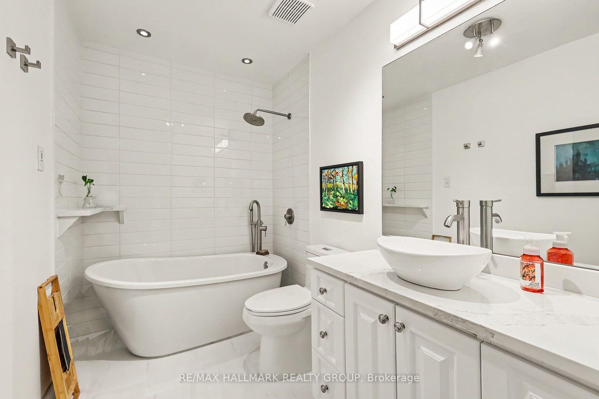 Photo 18 of 1673 Teslin Court, Ottawa, Chateauneuf — HOMEH
