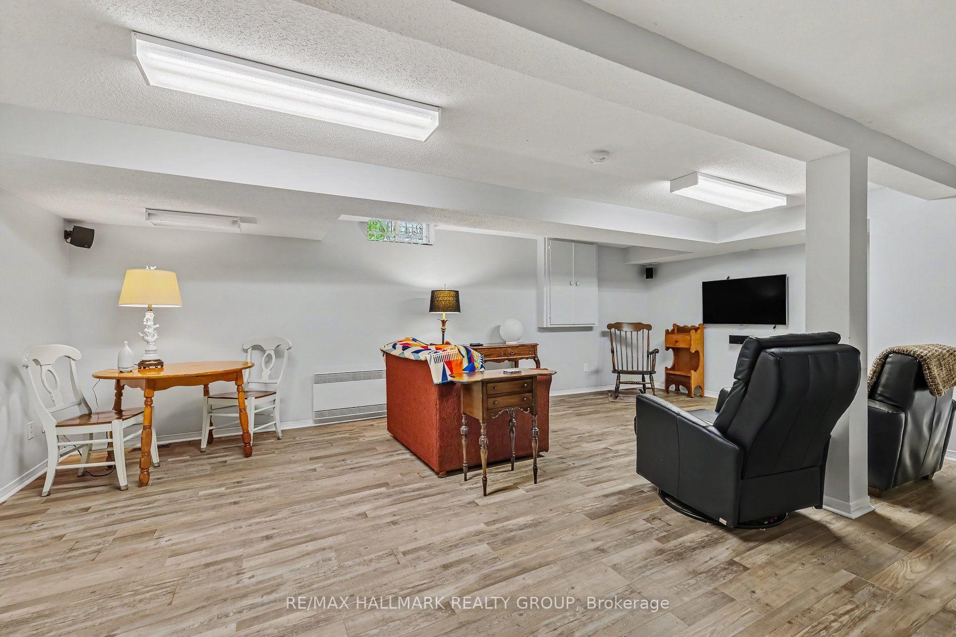 Photo 23 of 1673 Teslin Court, Ottawa, Chateauneuf — HOMEH
