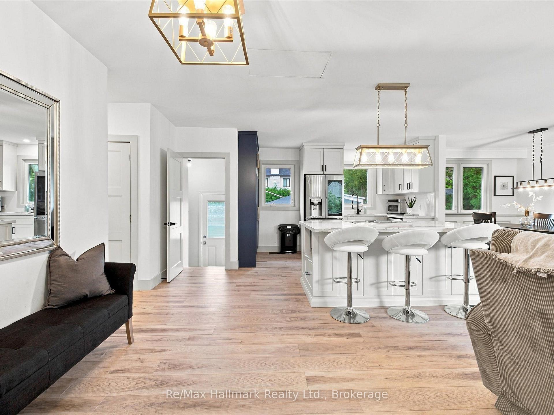 Photo 6 of 2031 Duncan Road, Oakville, Ford — HOMEH