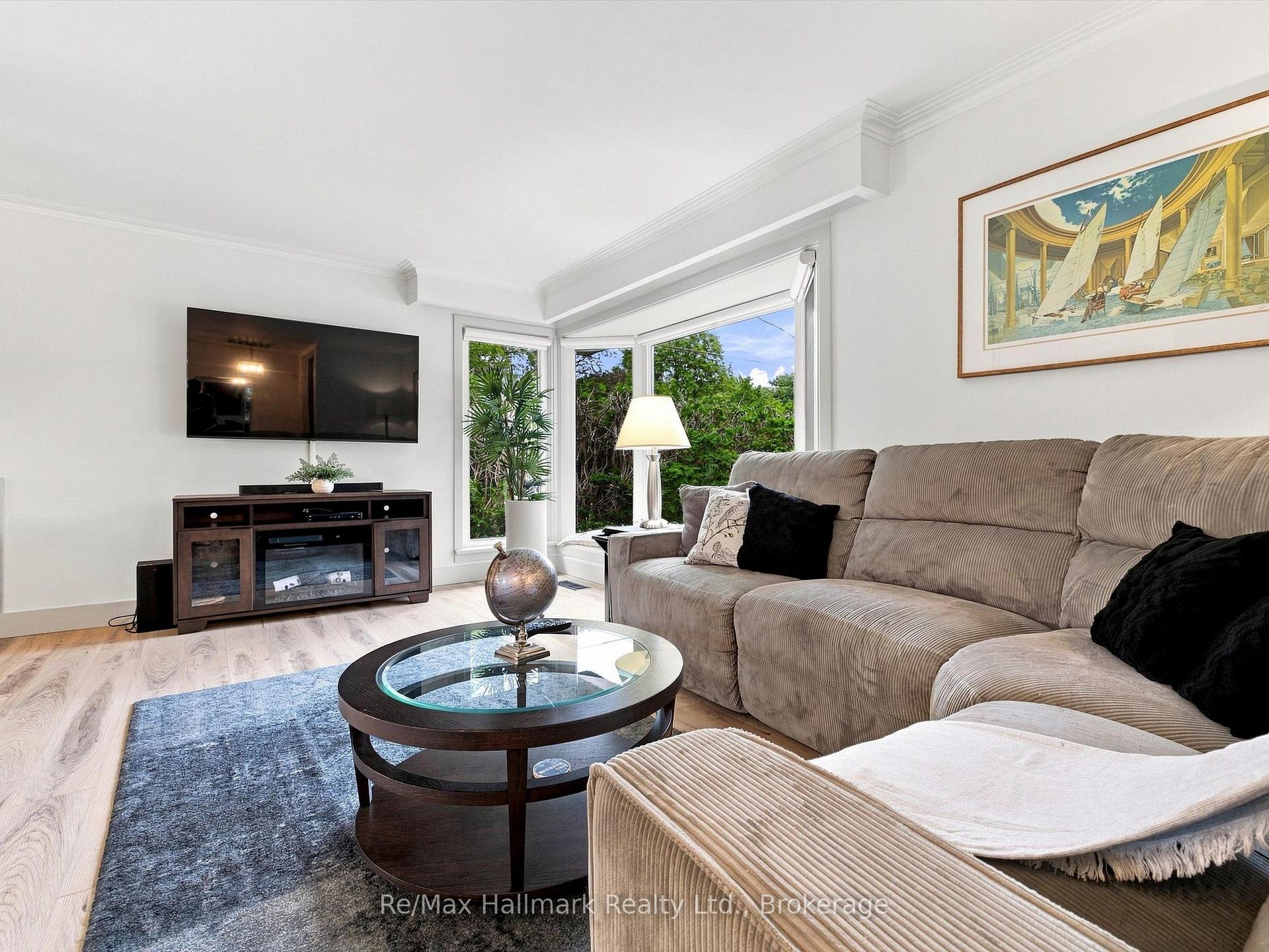 Photo 14 of 2031 Duncan Road, Oakville, Ford — HOMEH