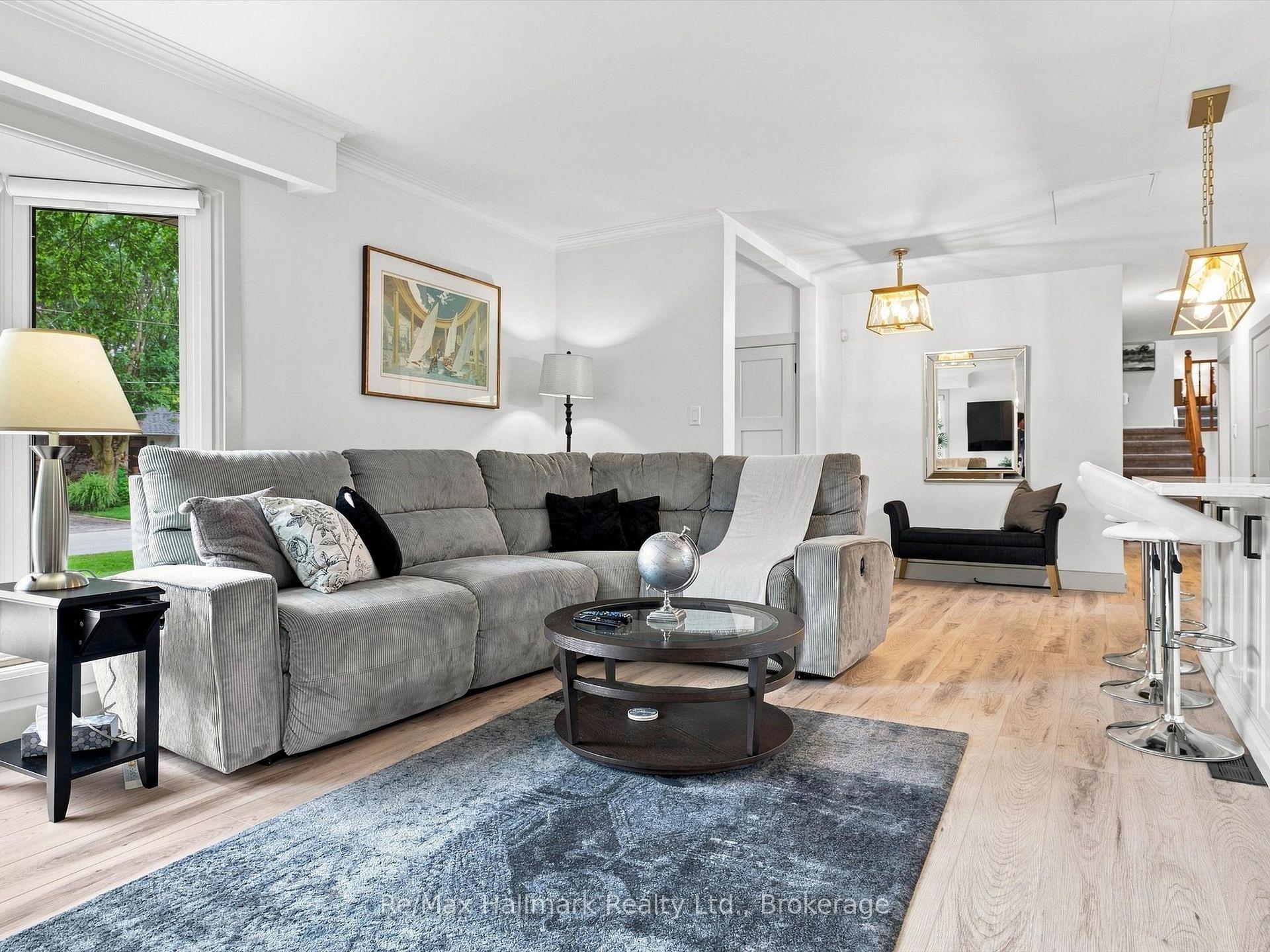 Photo 15 of 2031 Duncan Road, Oakville, Ford — HOMEH