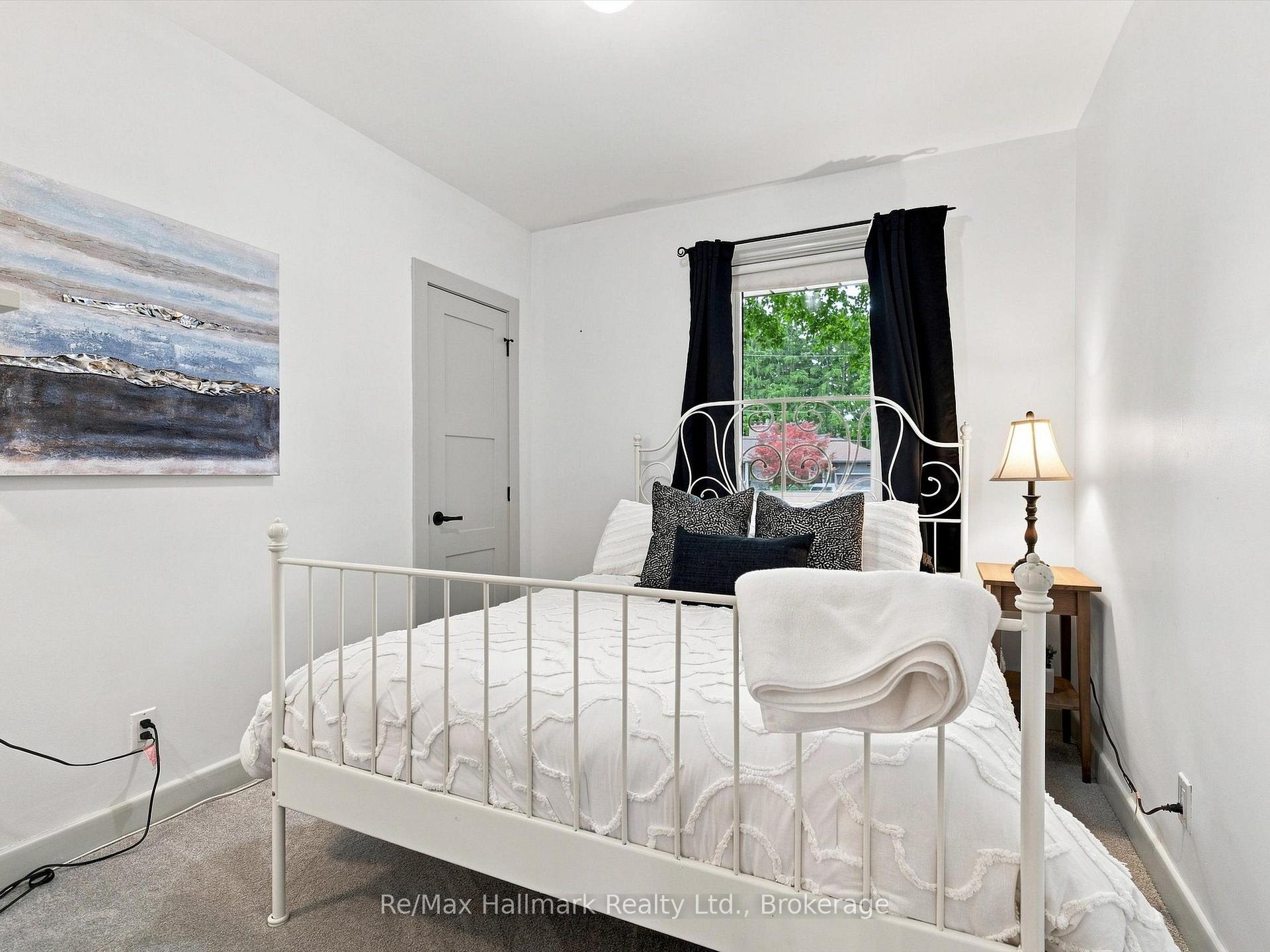 Photo 19 of 2031 Duncan Road, Oakville, Ford — HOMEH