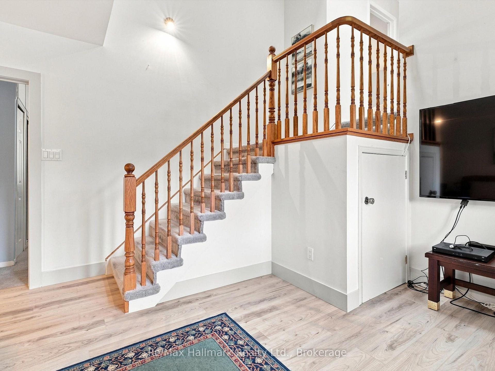 Photo 21 of 2031 Duncan Road, Oakville, Ford — HOMEH