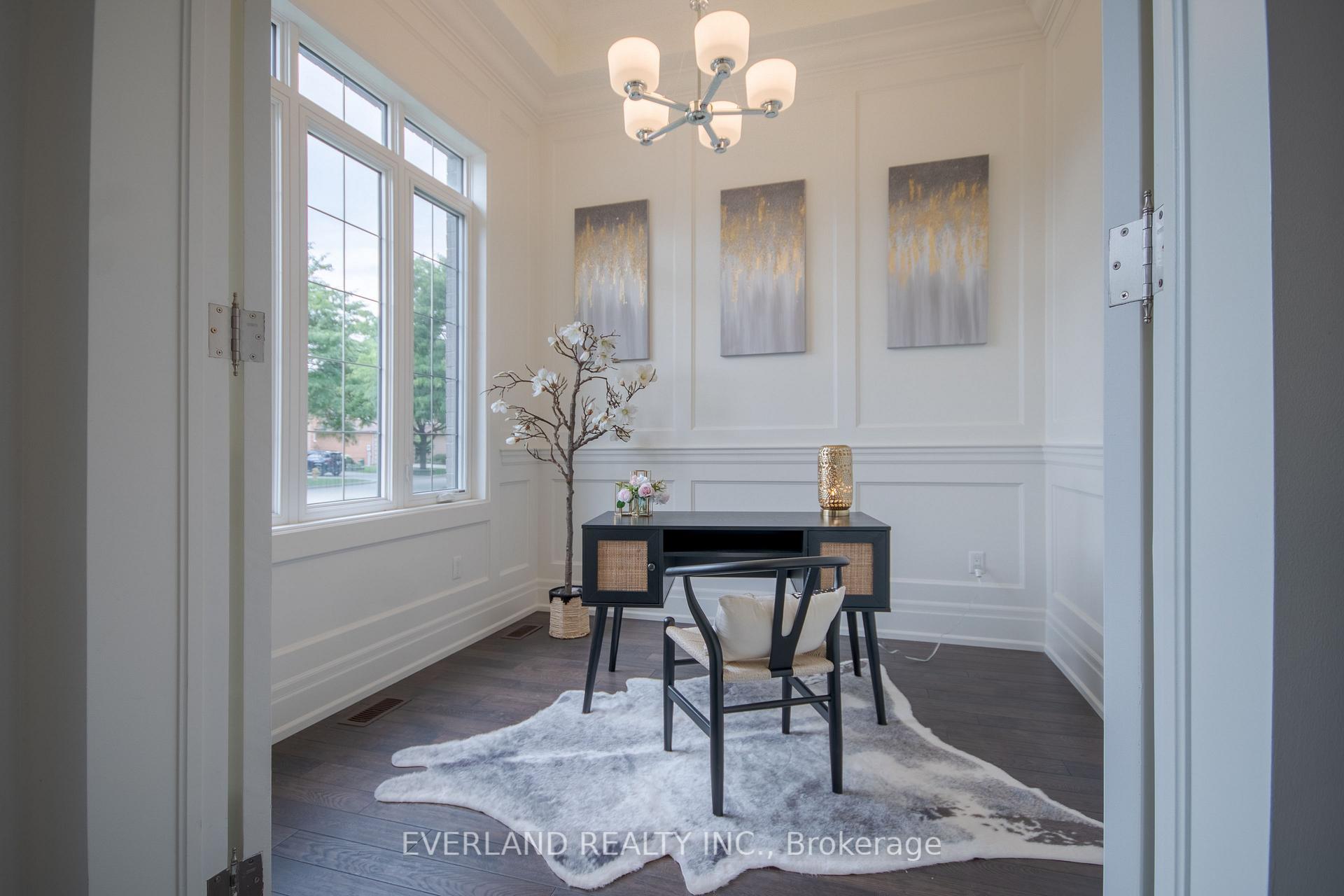 Photo 2 of 97 Fitzgerald Avenue, Markham, Unionville — HOMEH