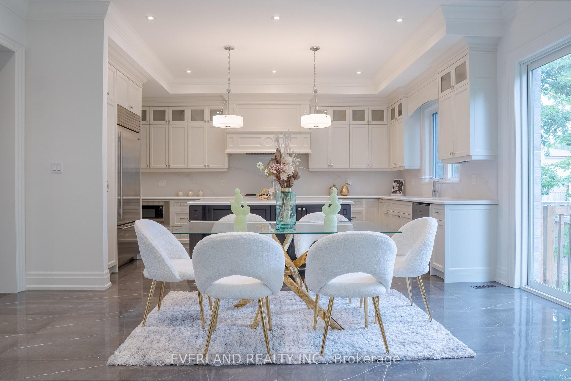 Photo 8 of 97 Fitzgerald Avenue, Markham, Unionville — HOMEH