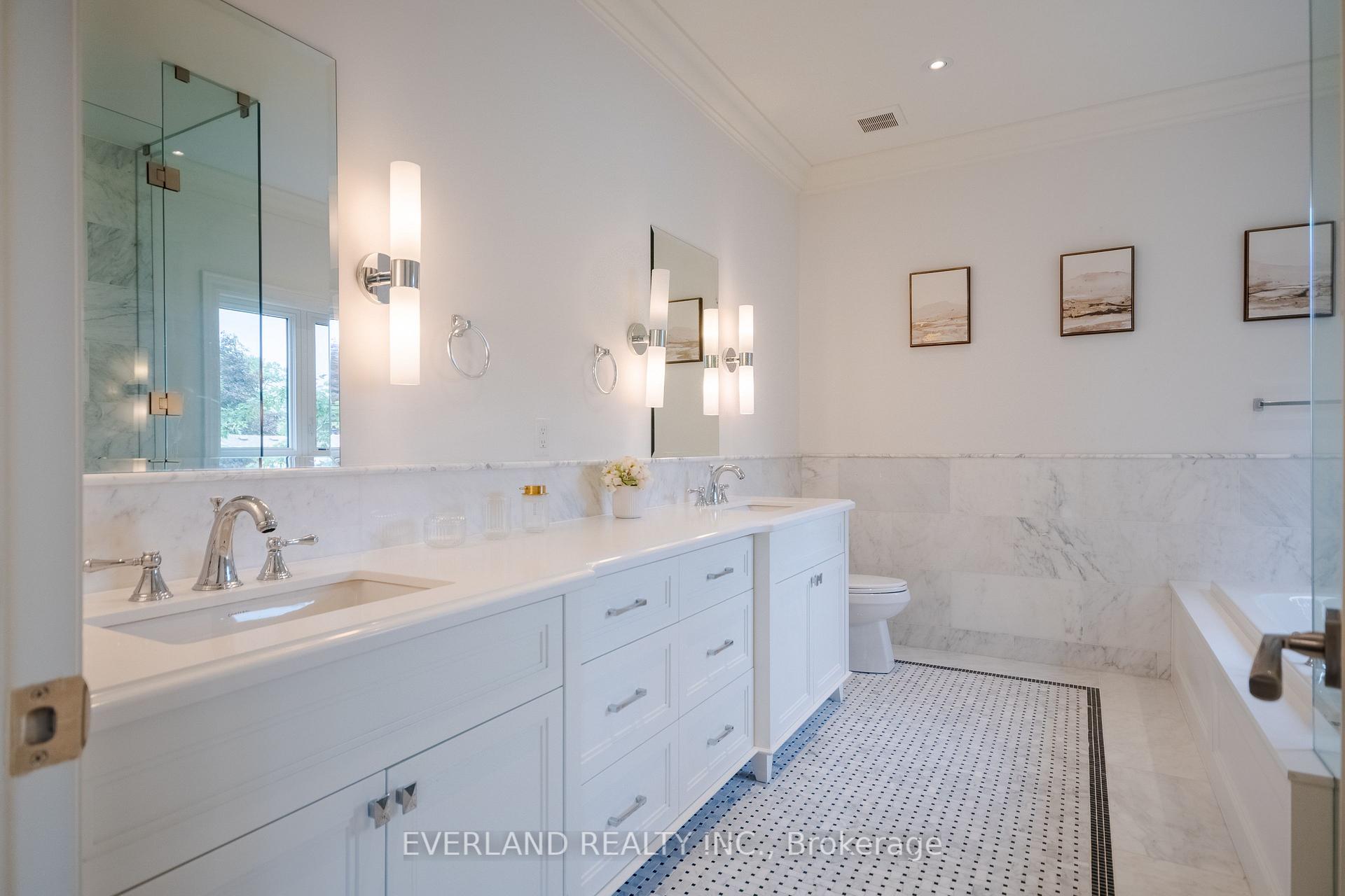 Photo 24 of 97 Fitzgerald Avenue, Markham, Unionville — HOMEH