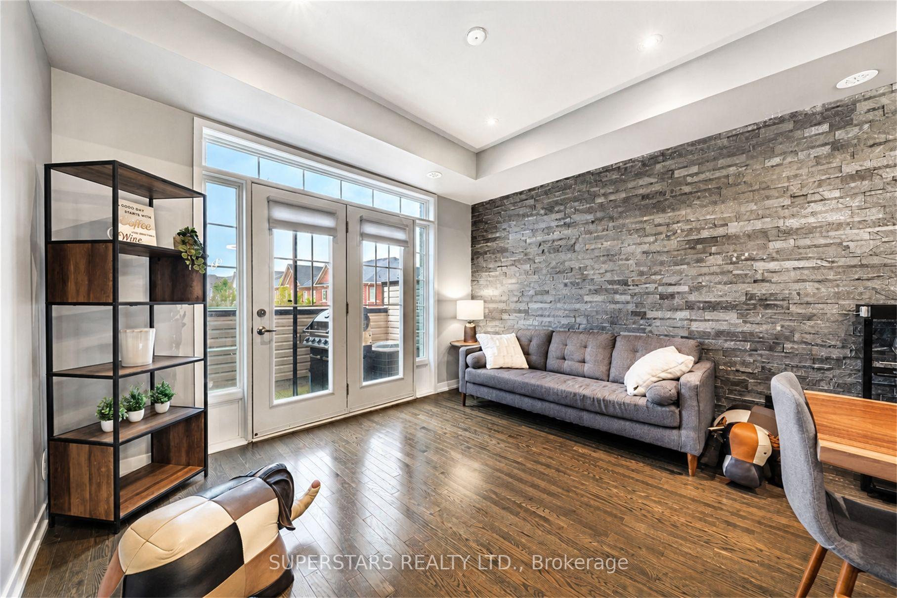 Photo 9 of 10604 Bathurst Street, Vaughan, Patterson — HOMEH