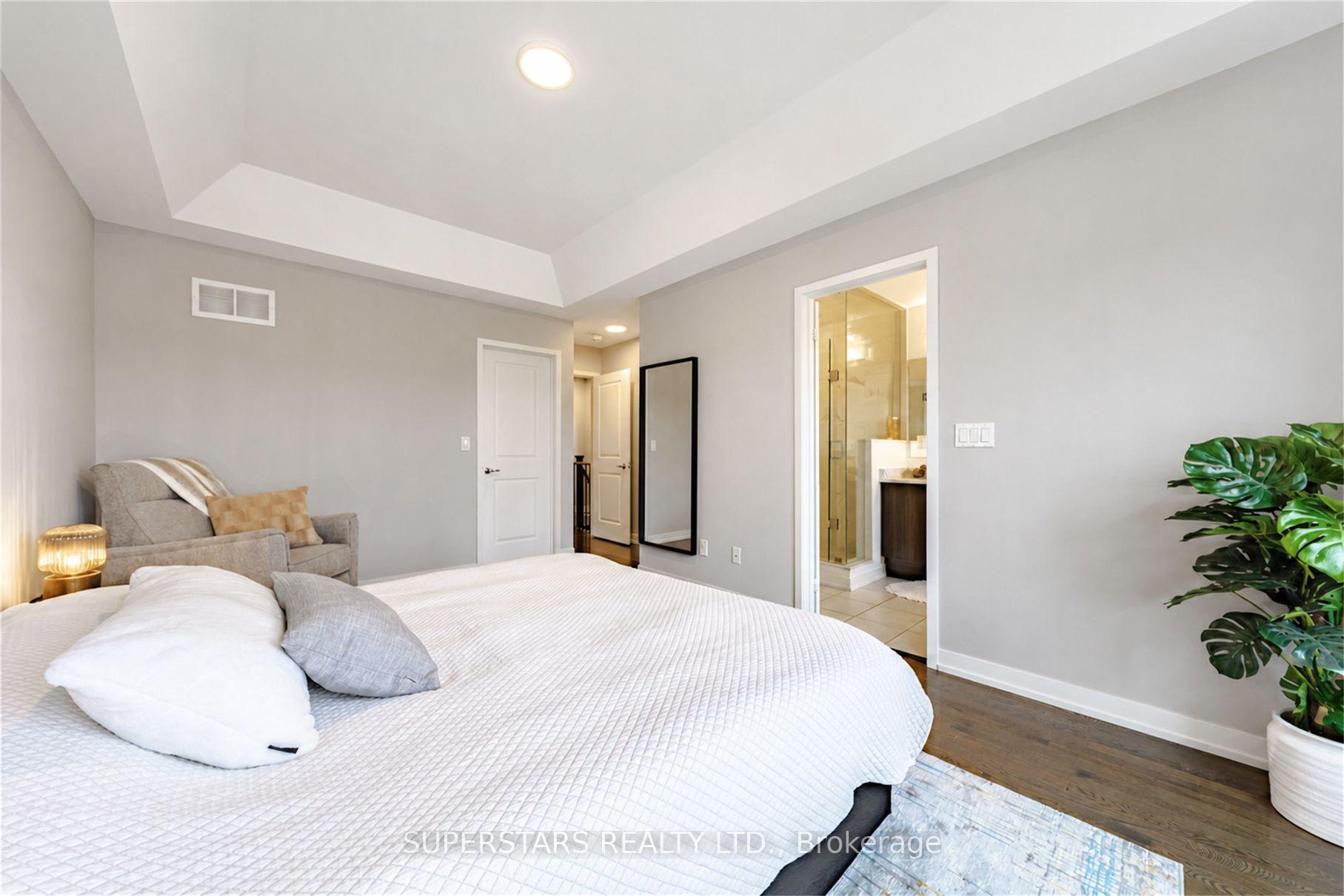 Photo 15 of 10604 Bathurst Street, Vaughan, Patterson — HOMEH
