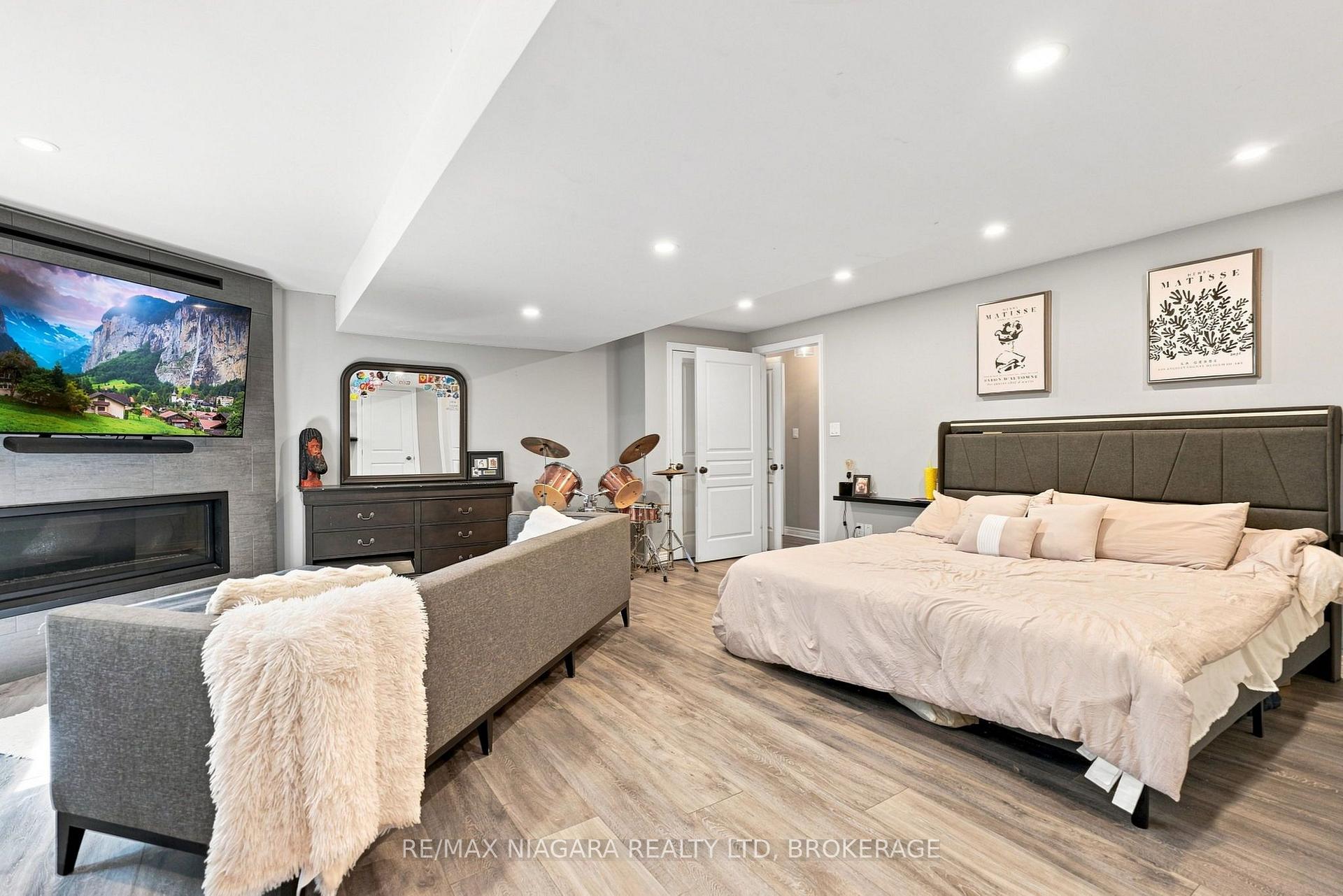 Photo 23 of 1025 Pelham Road, St. Catharines, Rykert/Vansickle — HOMEH