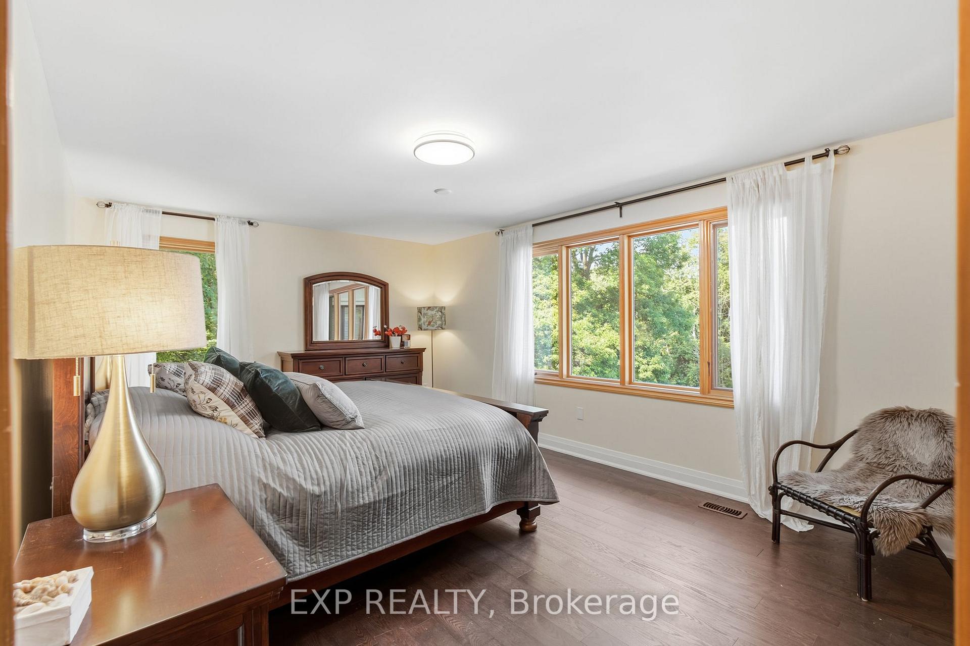 Photo 16 of 1785 Davis Drive W, King, Rural King — HOMEH