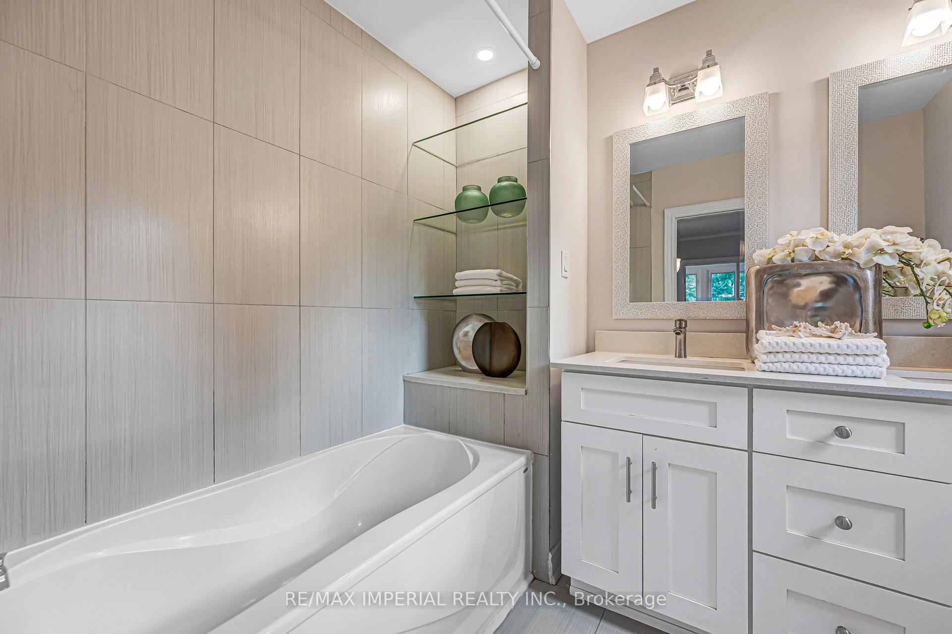 Photo 21 of 609 Millwood Road, Toronto, Mount Pleasant East — HOMEH