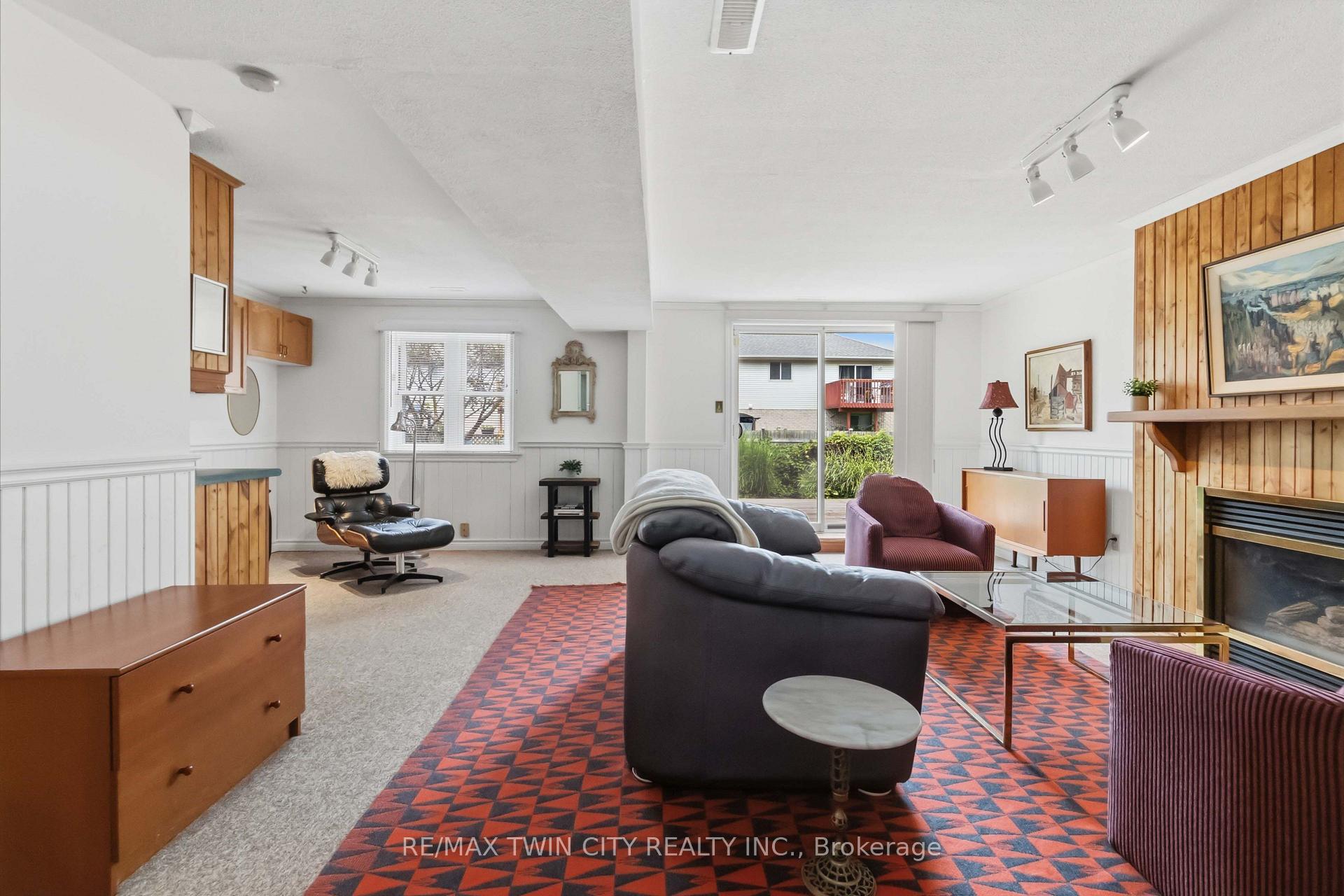 Photo 22 of 22 Allensgate Drive, Brantford, Mayfair — HOMEH