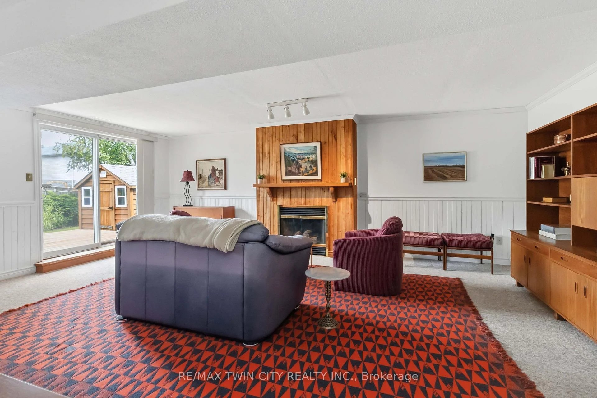 Photo 24 of 22 Allensgate Drive, Brantford, Mayfair — HOMEH