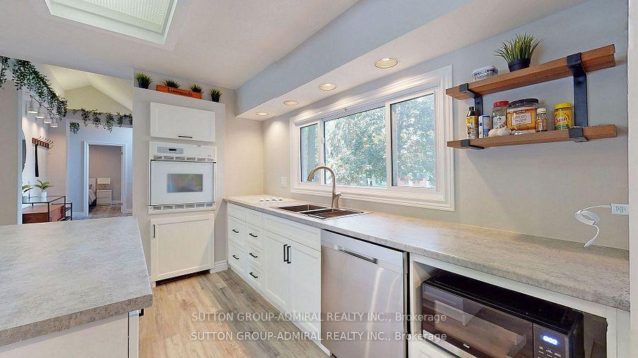 Photo 7 of 743 Broadview Avenue, Orillia — HOMEH